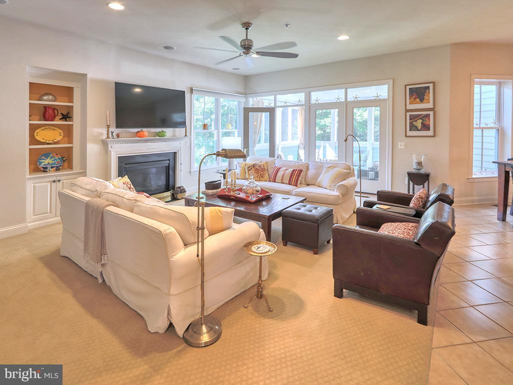 PENINSULA - Residential