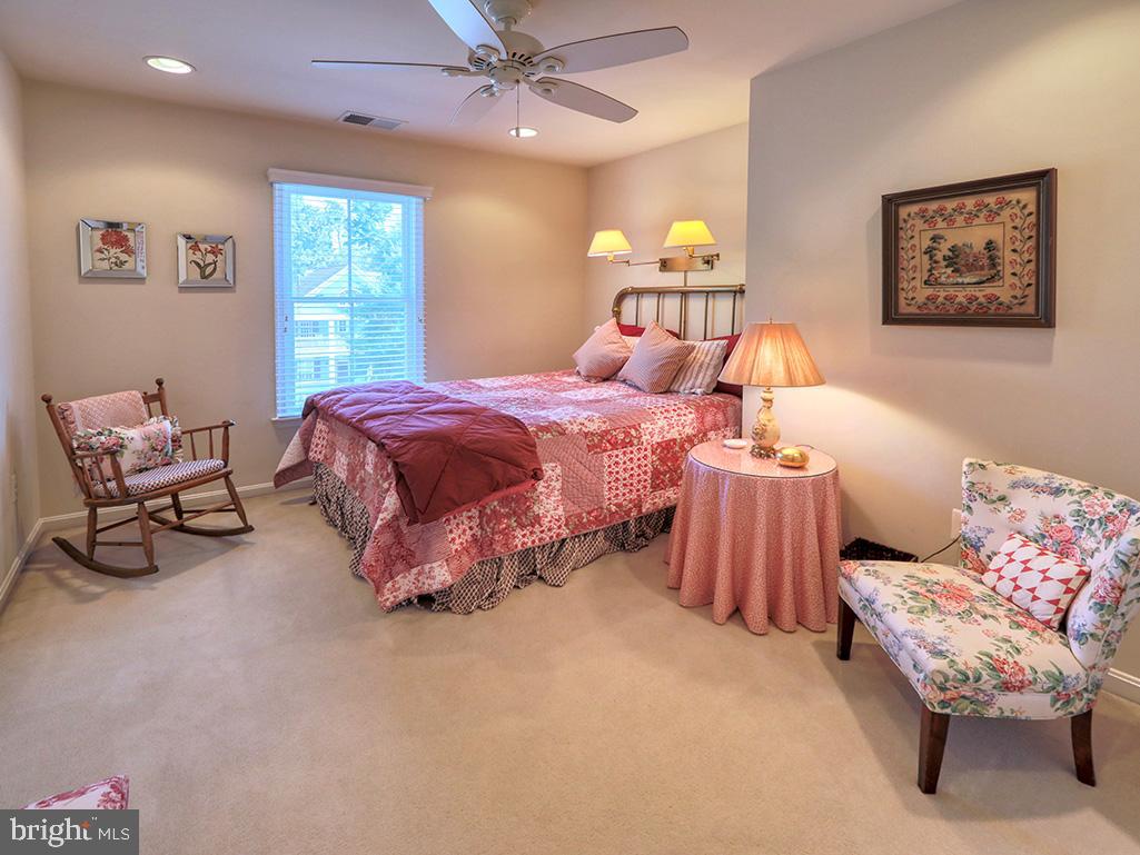 PENINSULA - Residential