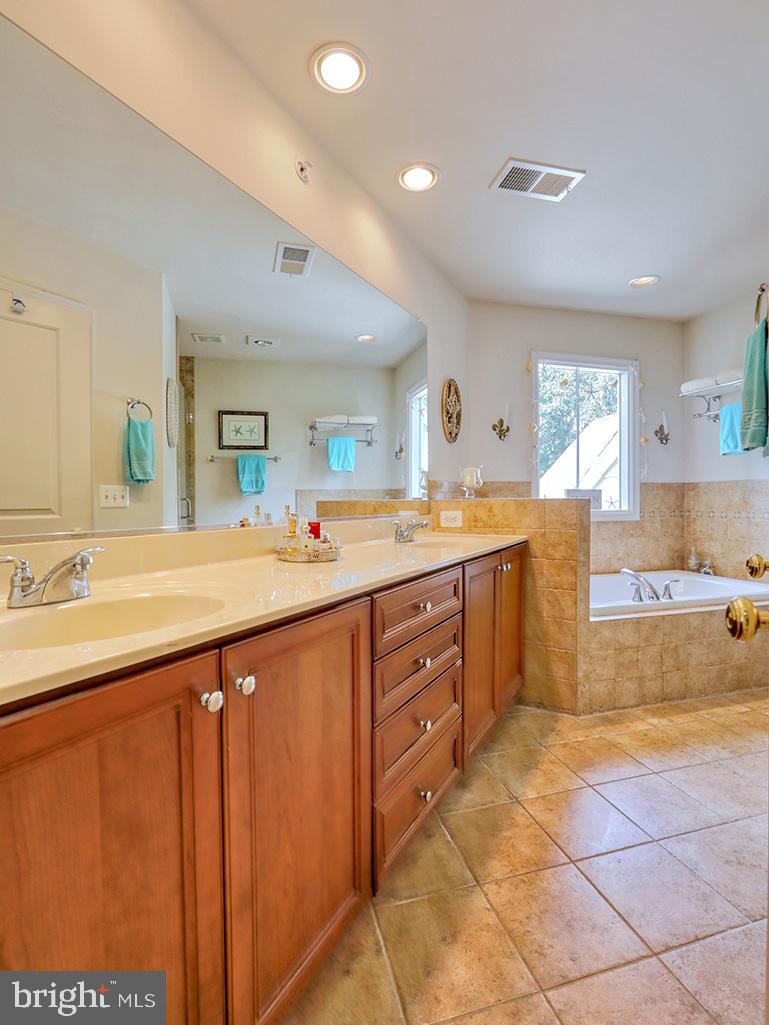 PENINSULA - Residential