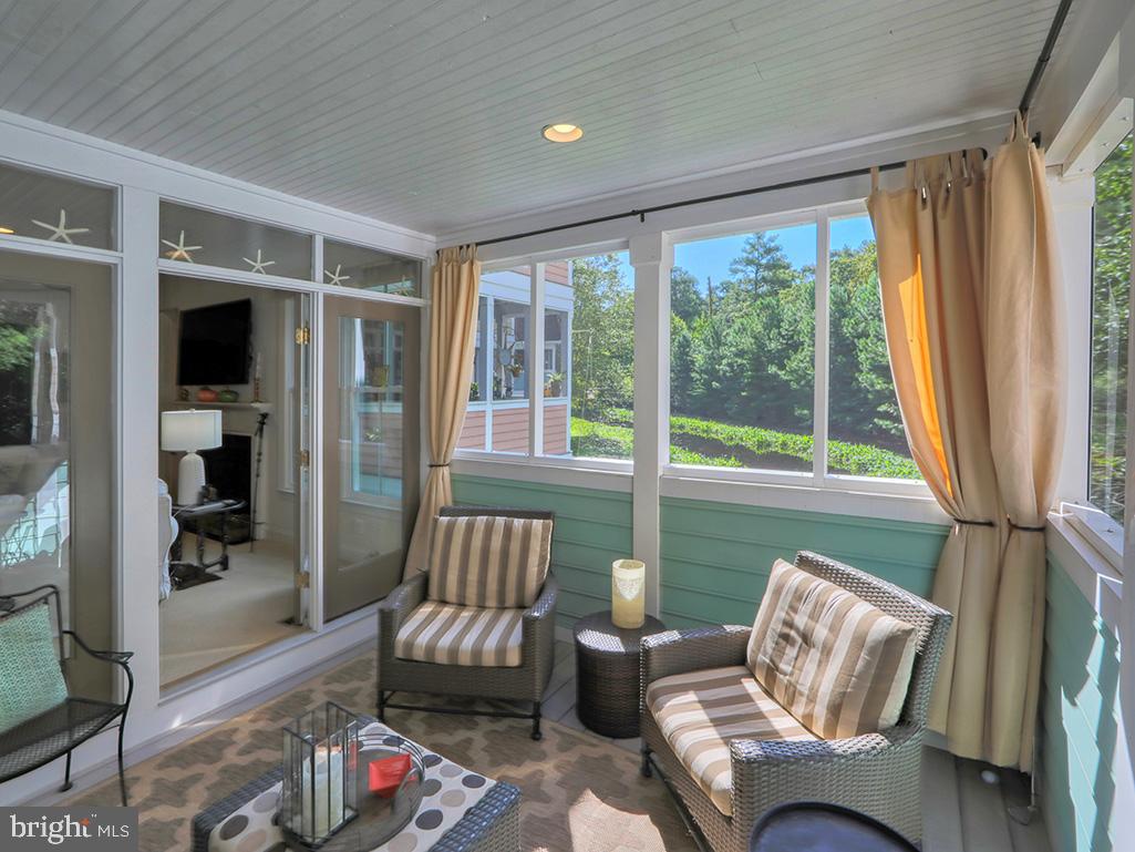 PENINSULA - Residential