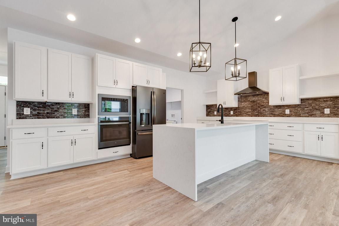 CANTERLEIGH - Residential