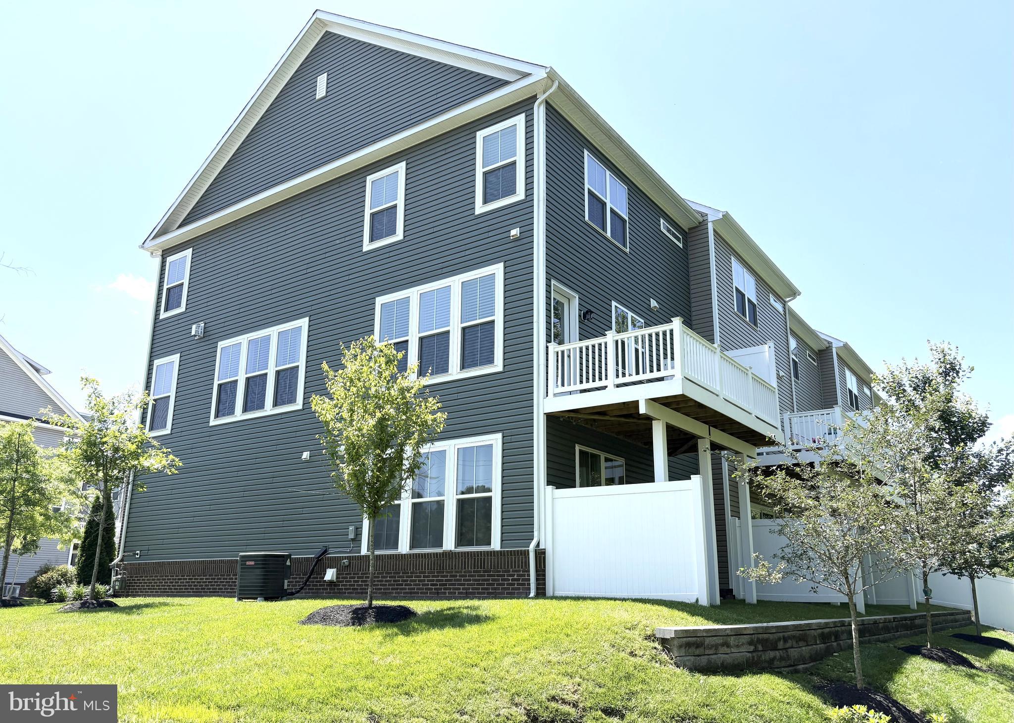 RIVERWALK AT CROFTON - Residential Lease