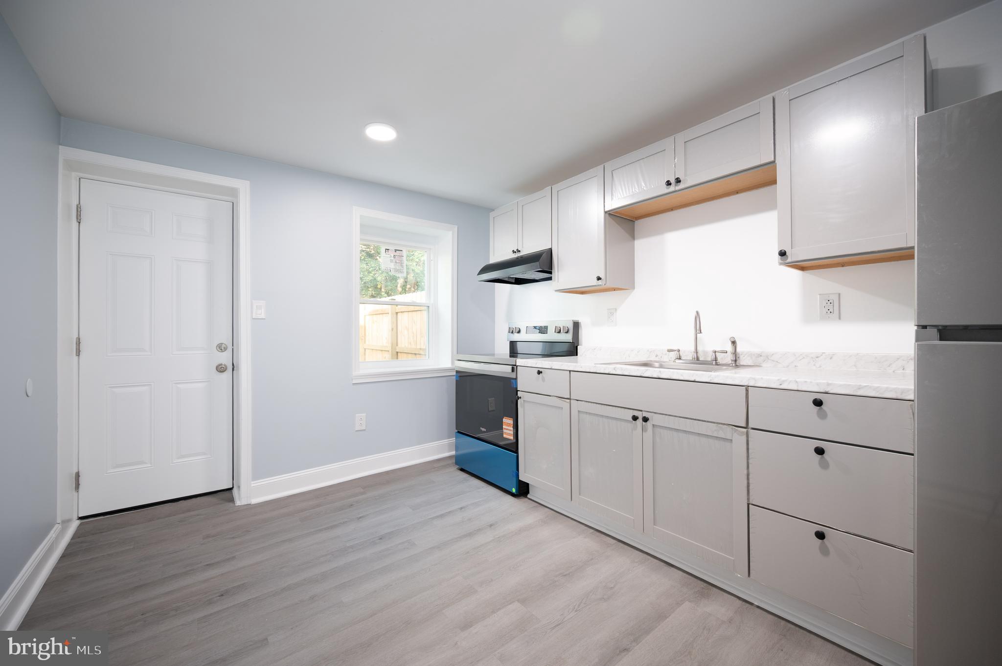 1202 READ STREET
