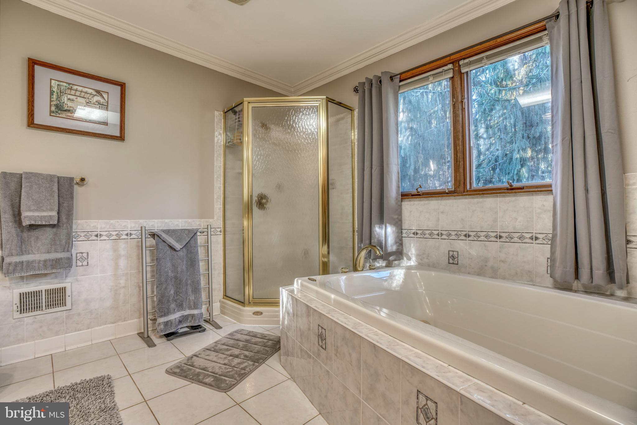 HUNT FIELDS - Residential