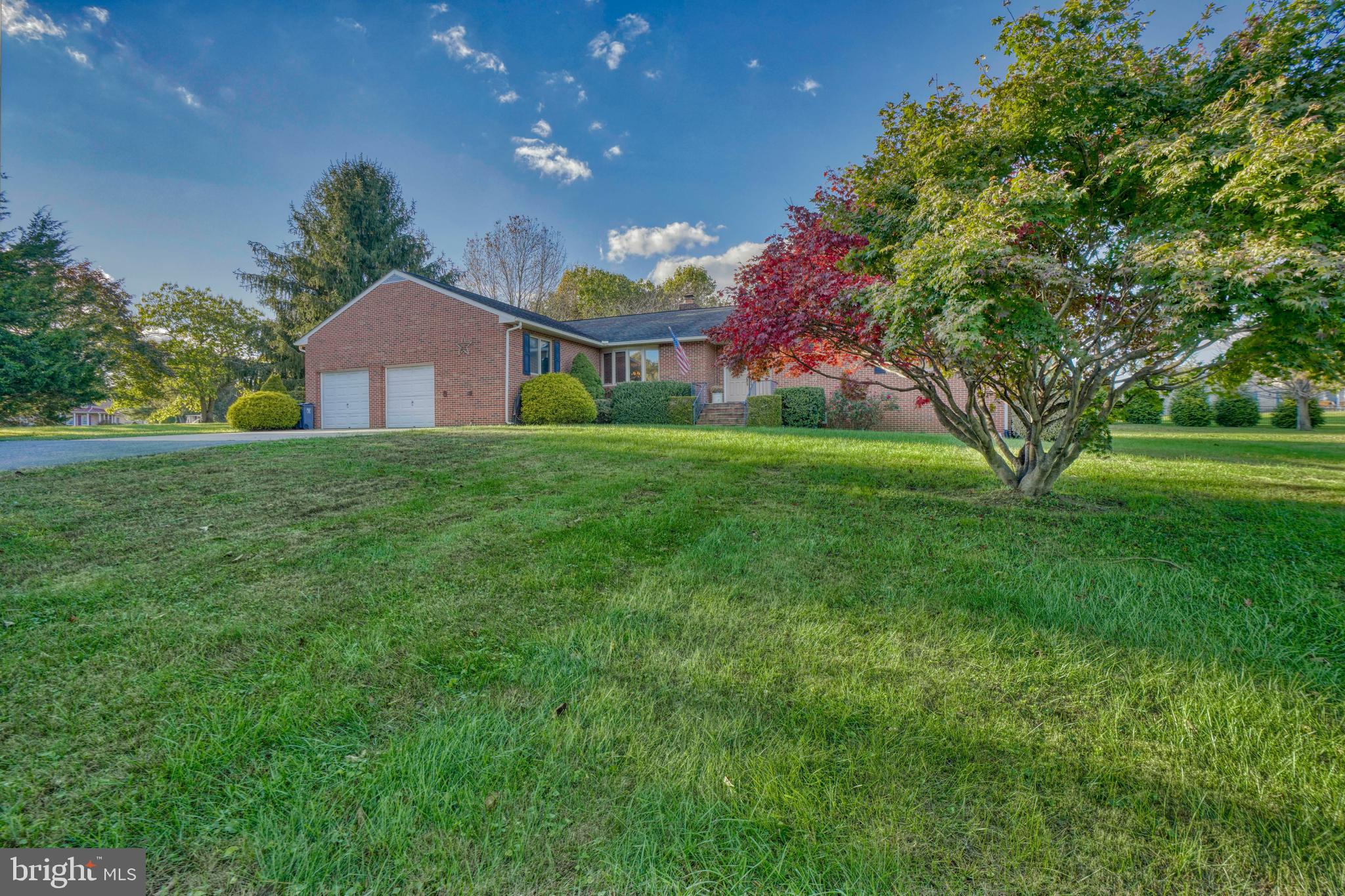 HUNT FIELDS - Residential