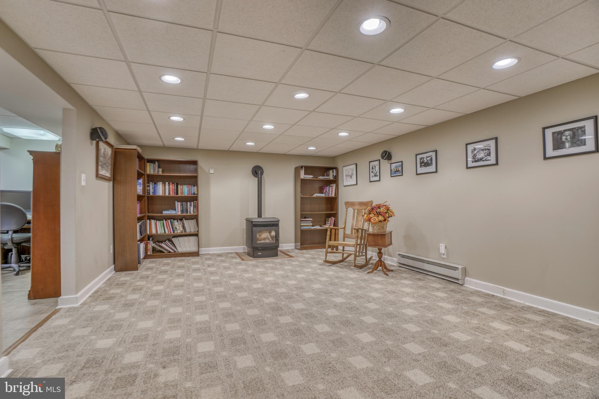 HUNT FIELDS - Residential