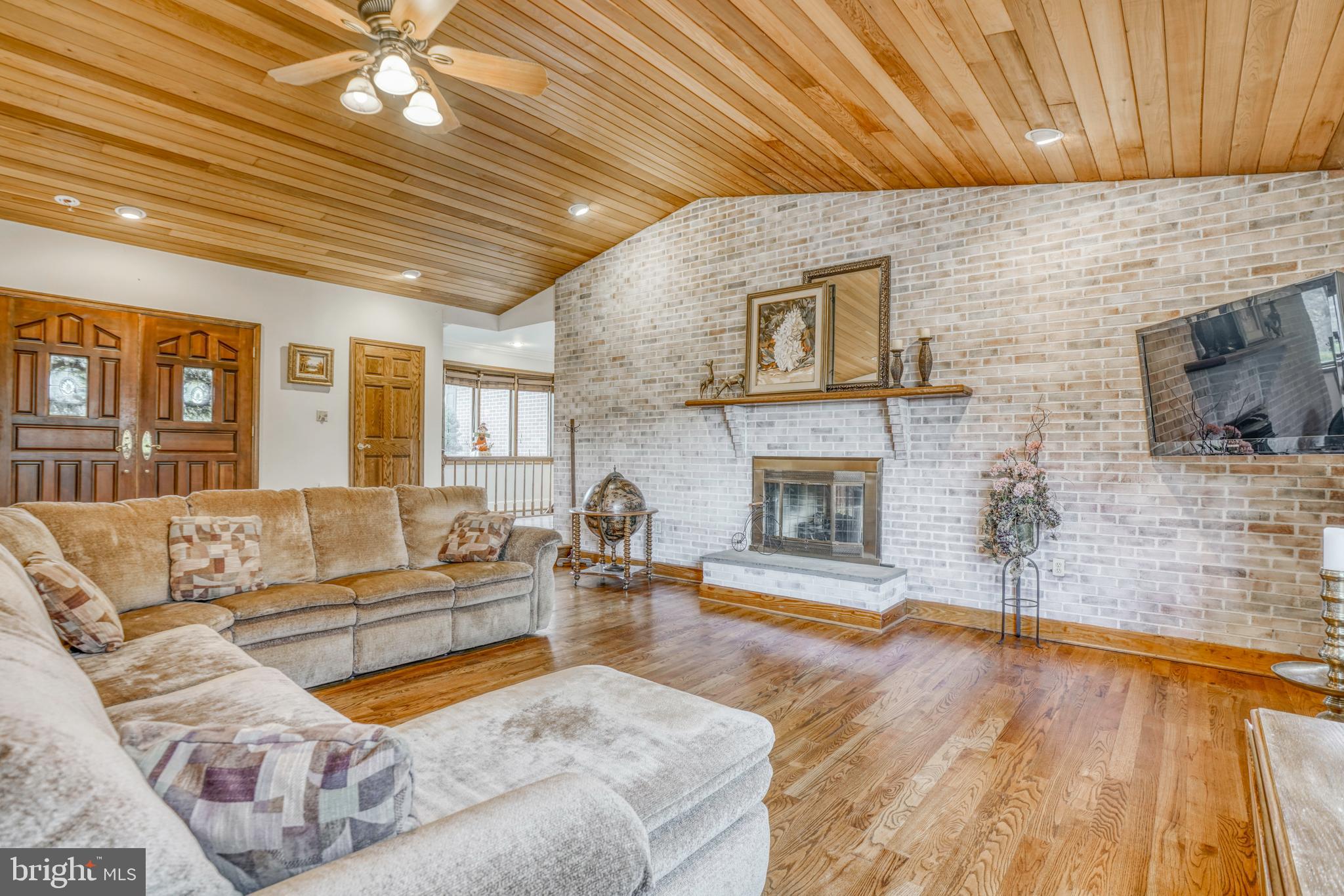 HUNT FIELDS - Residential