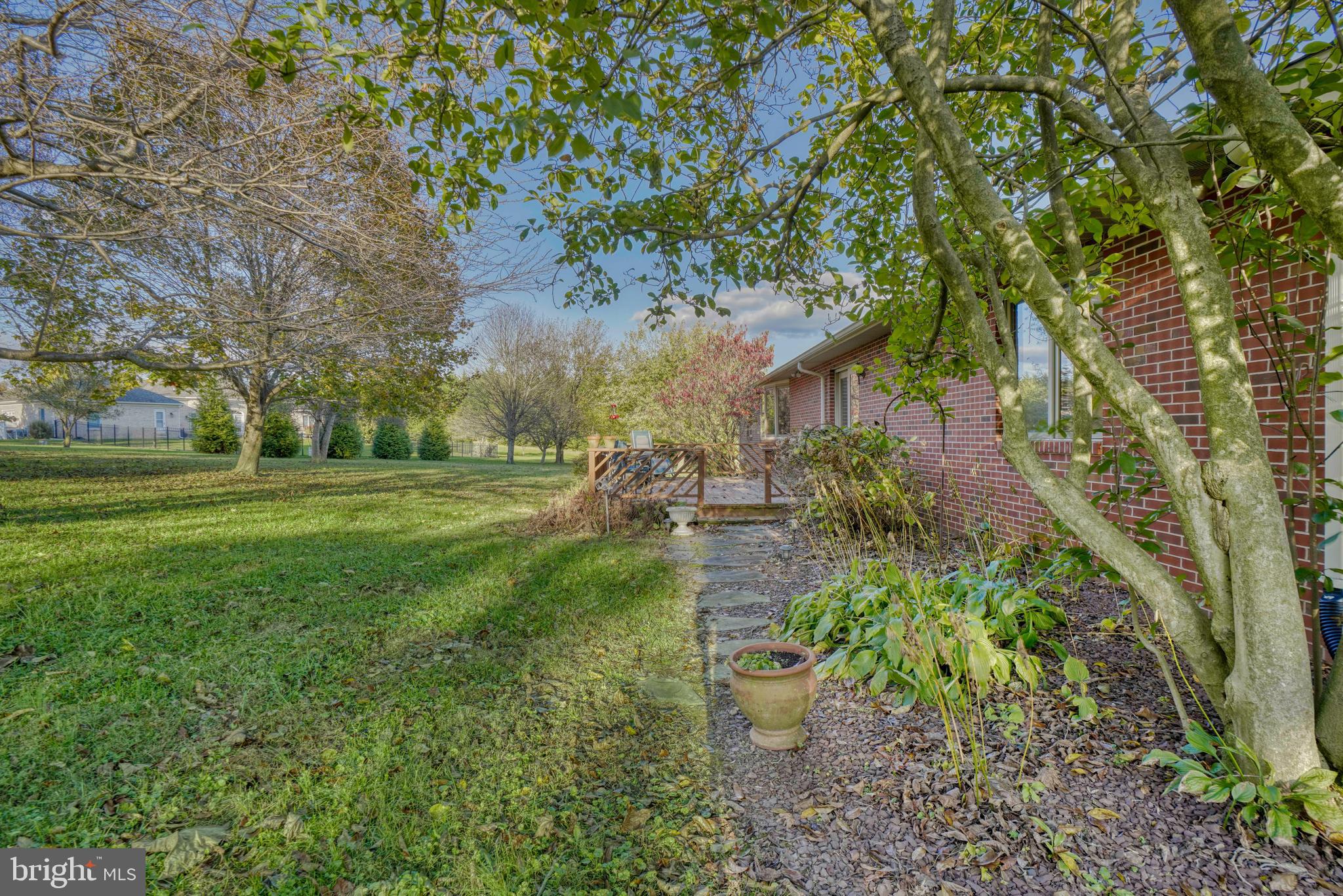 HUNT FIELDS - Residential