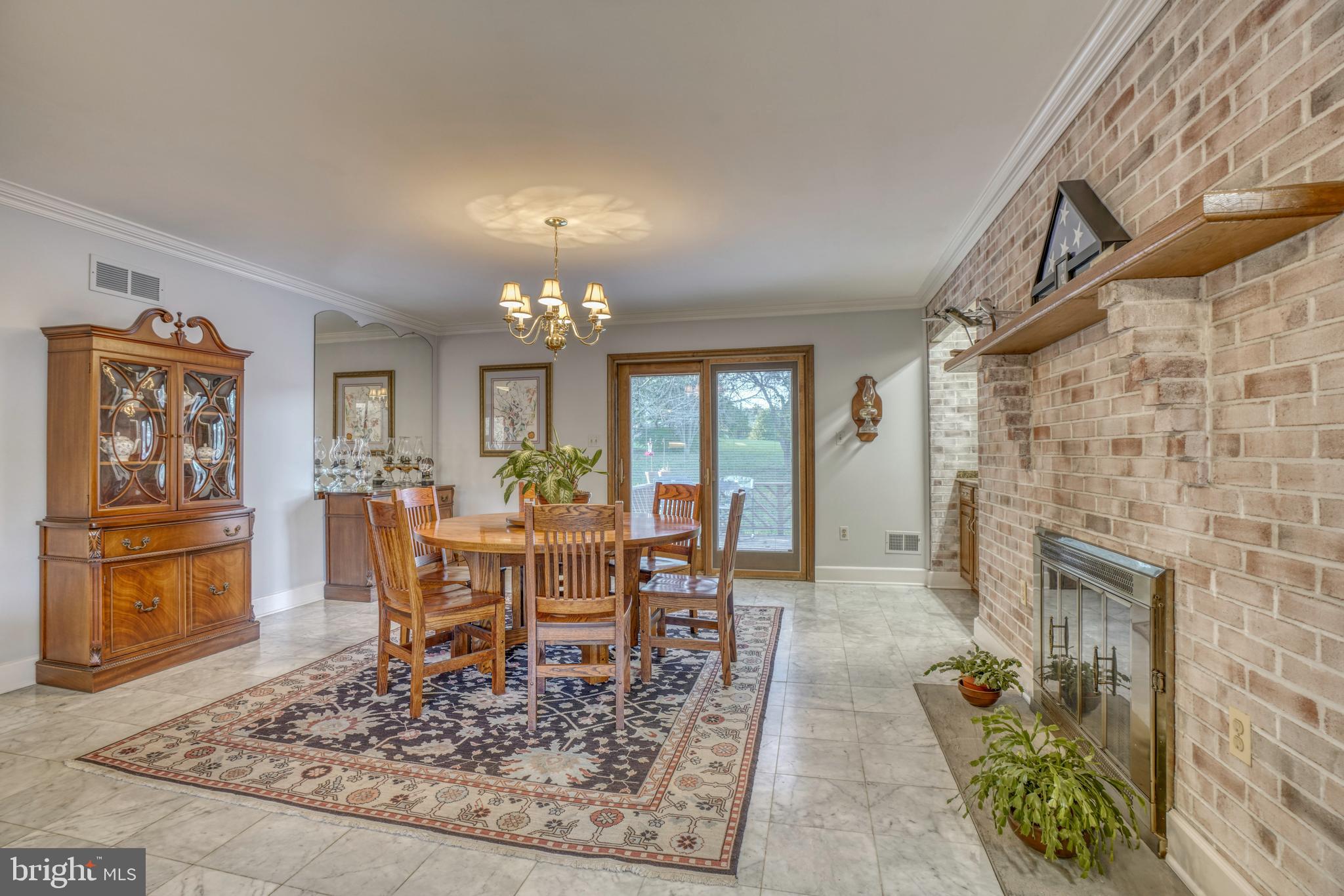 HUNT FIELDS - Residential