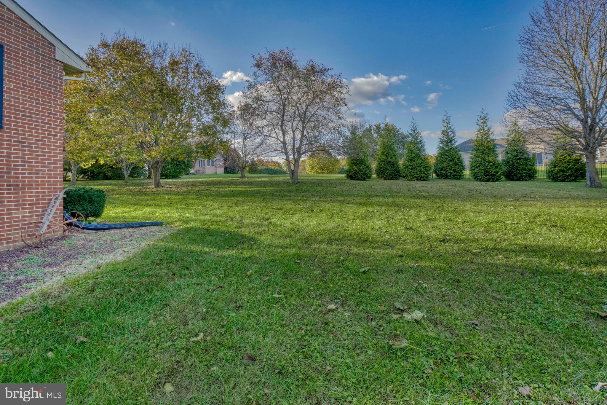 HUNT FIELDS - Residential