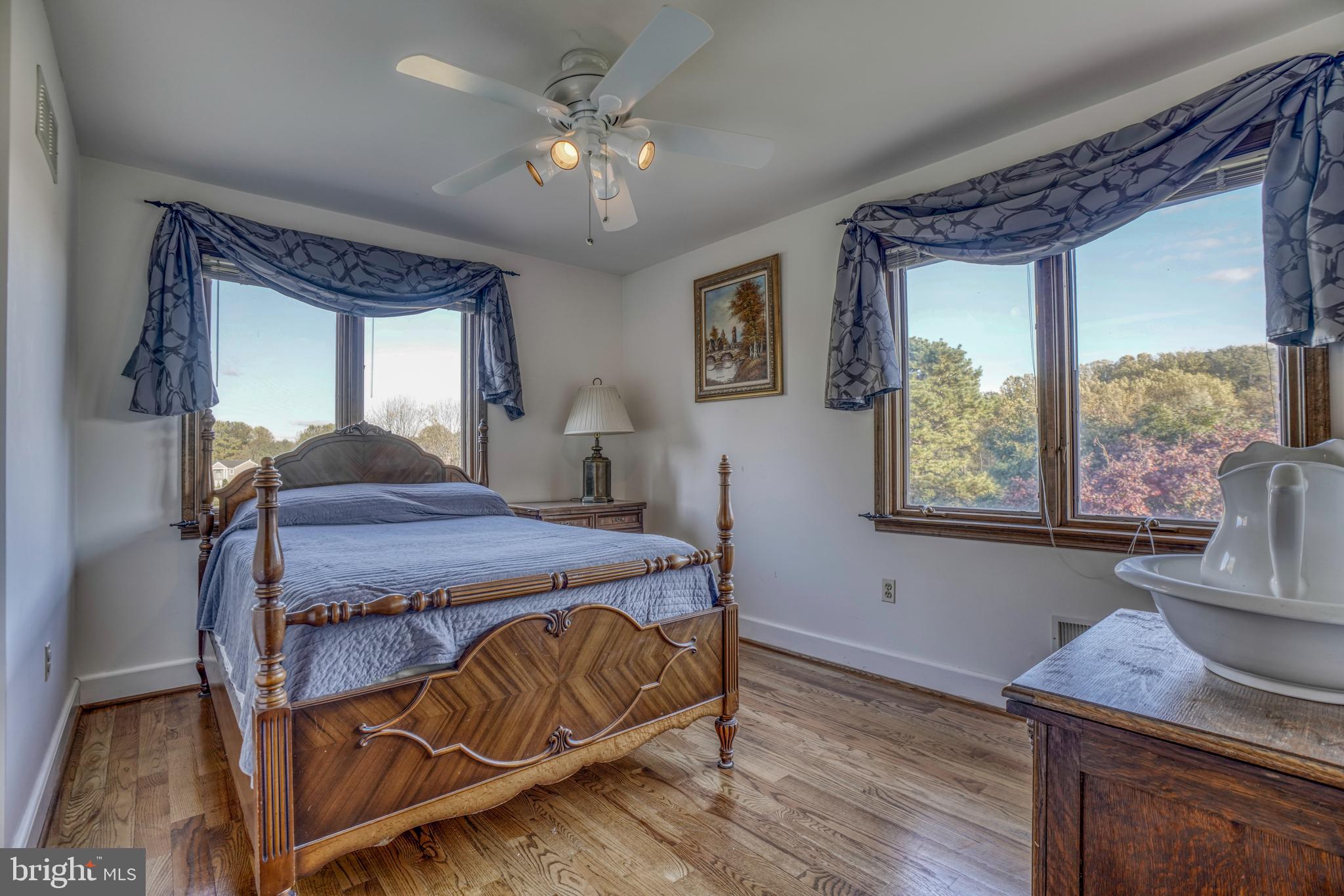 HUNT FIELDS - Residential