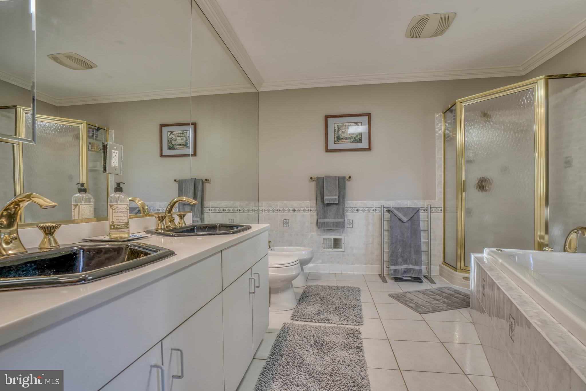 HUNT FIELDS - Residential