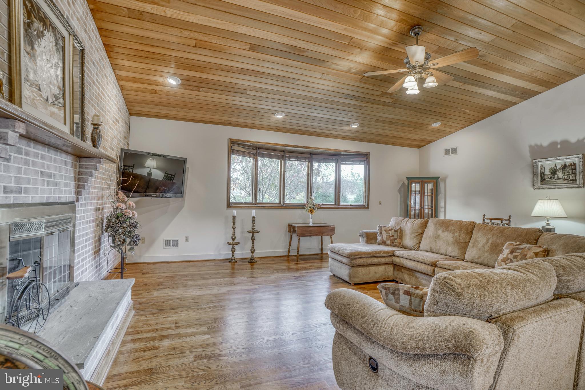 HUNT FIELDS - Residential