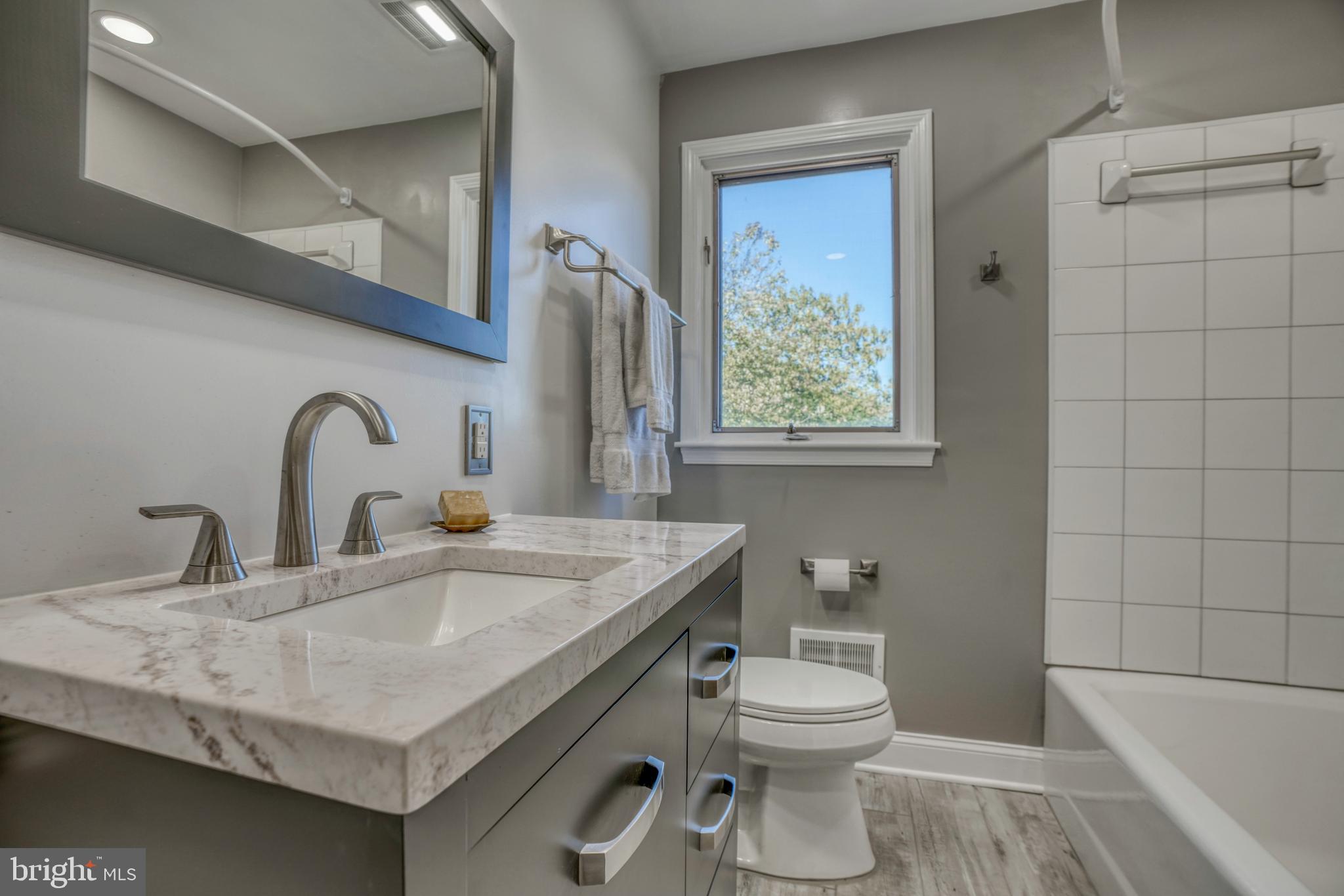 HUNT FIELDS - Residential