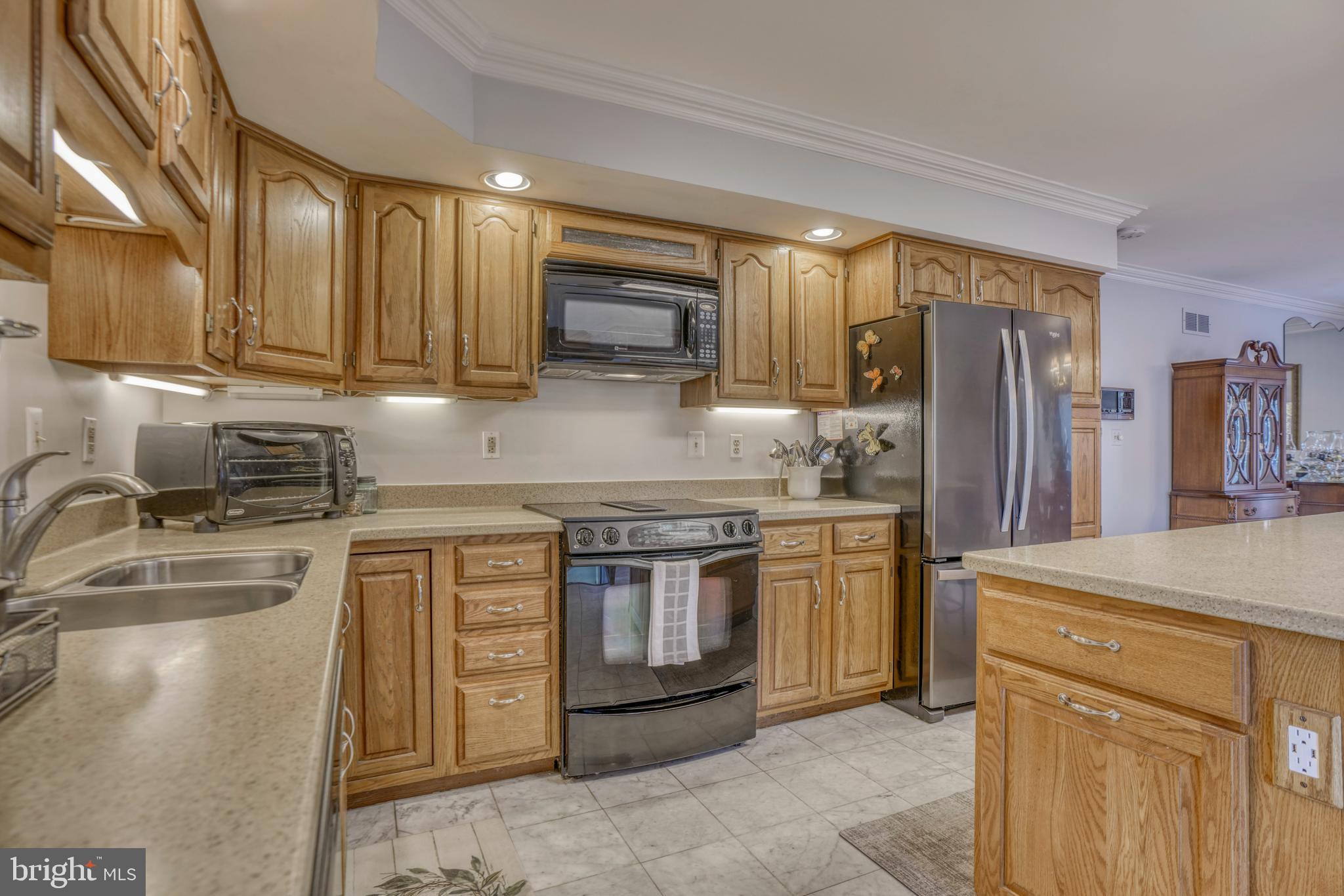 HUNT FIELDS - Residential