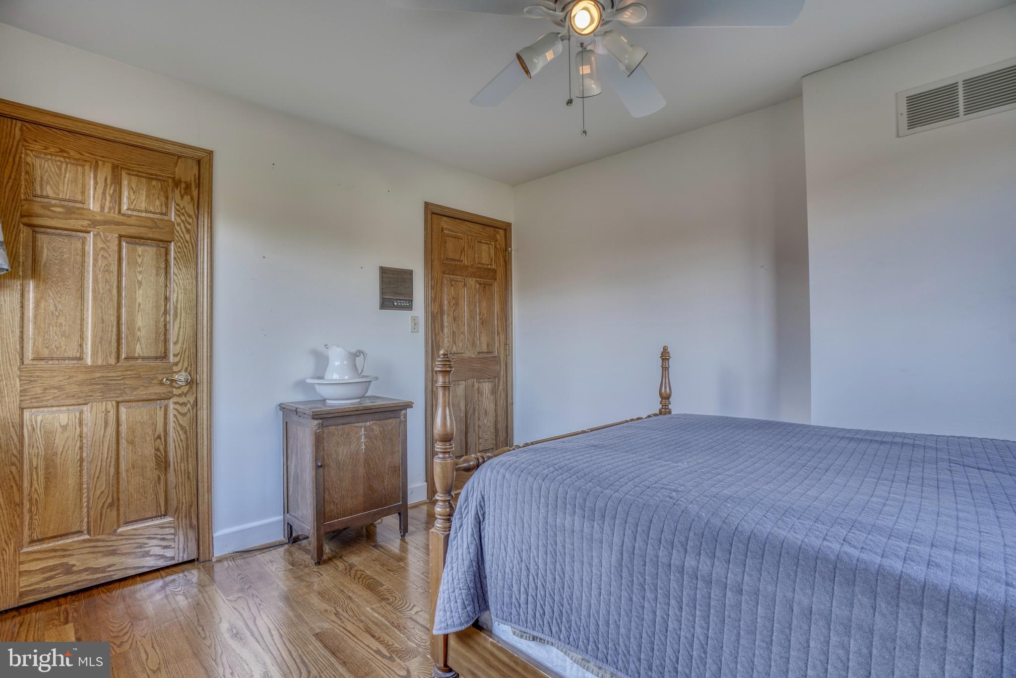 HUNT FIELDS - Residential