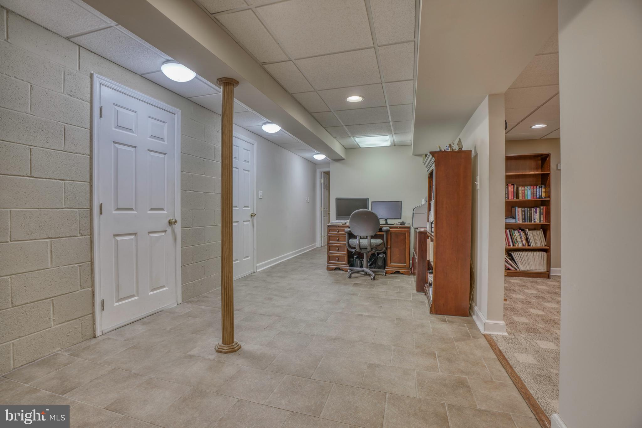 HUNT FIELDS - Residential