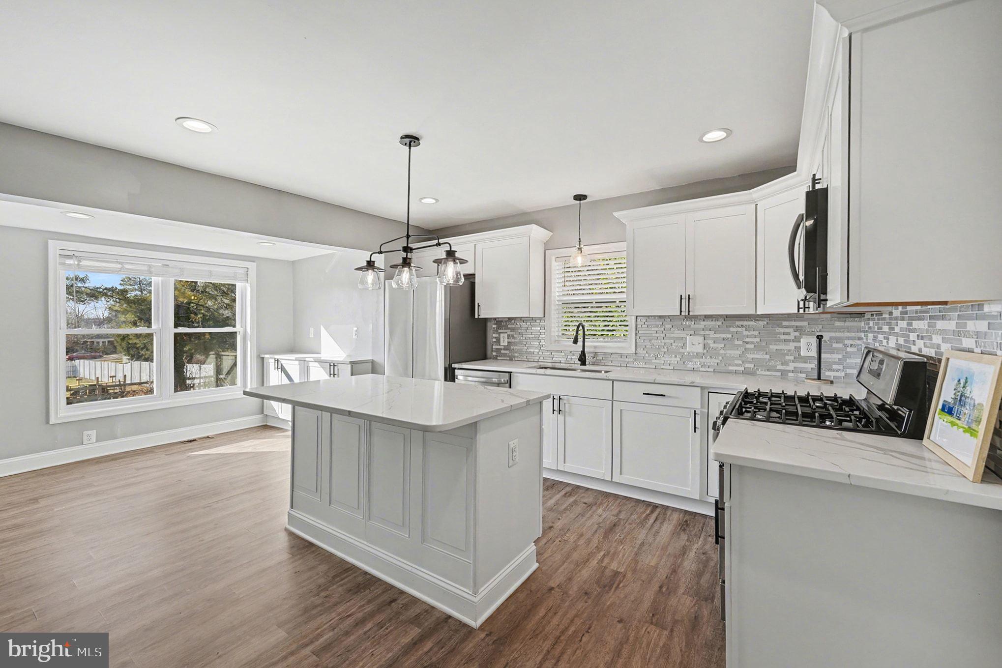 FAIRVIEW VILLAGE - Residential Lease