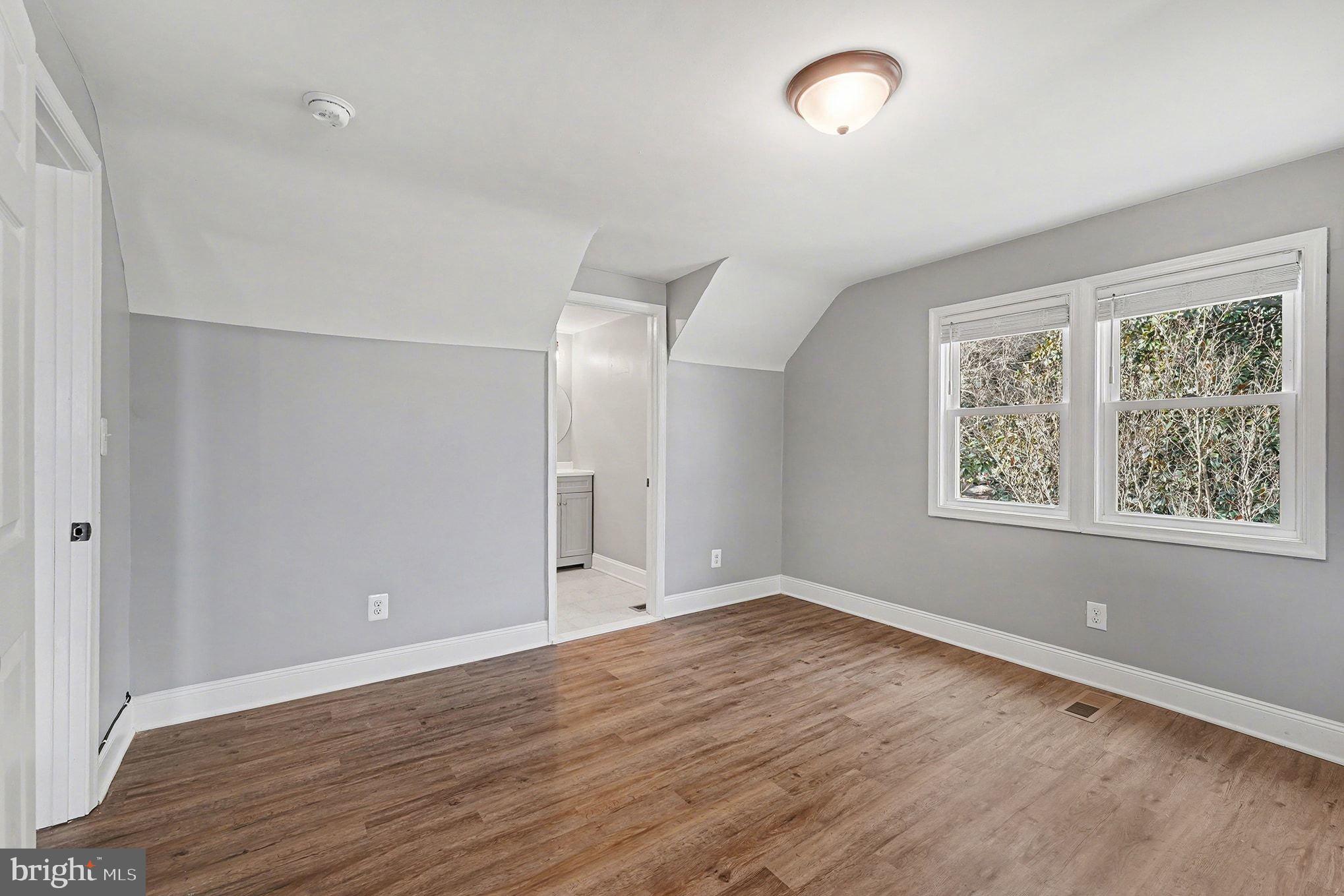 FAIRVIEW VILLAGE - Residential Lease