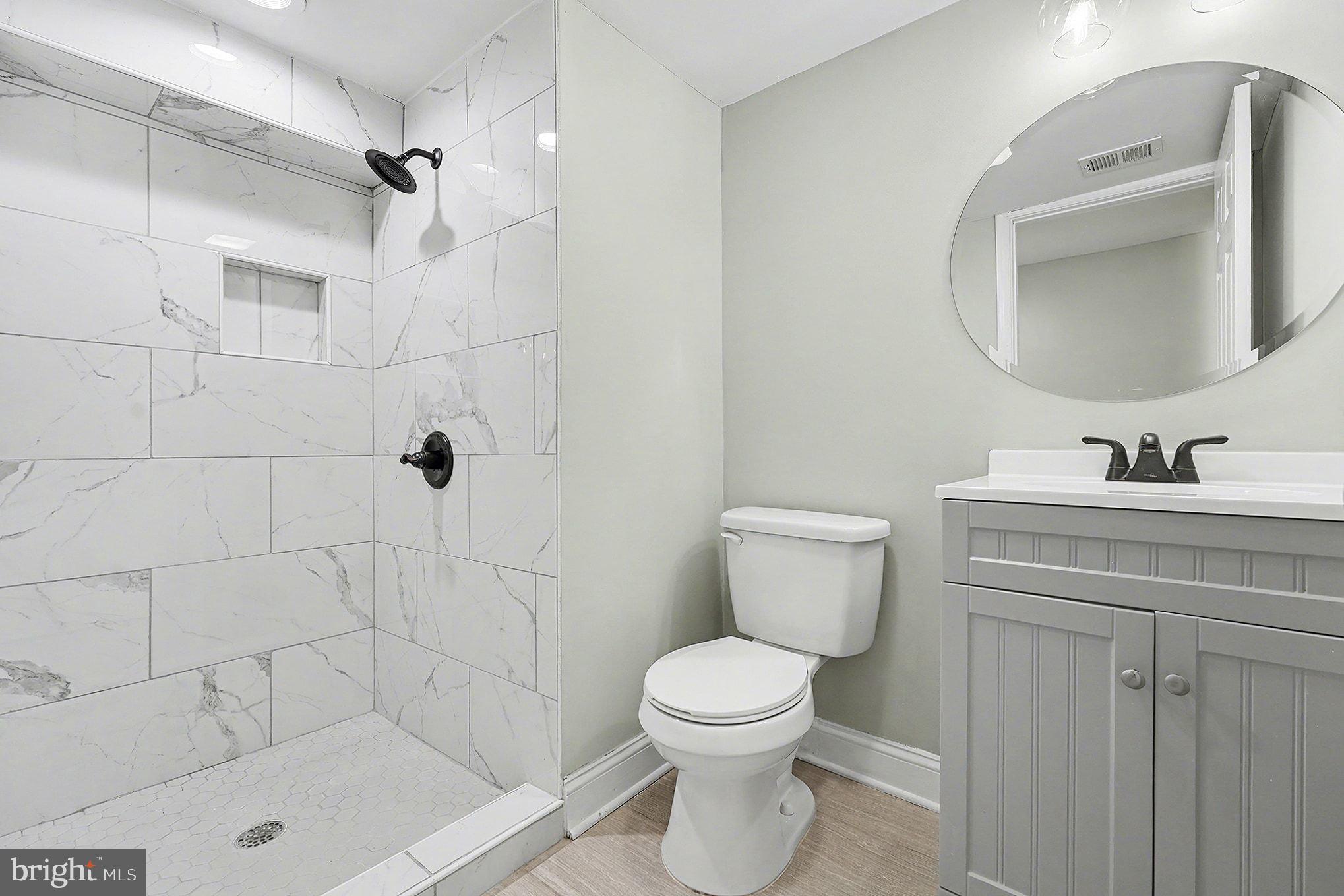 FAIRVIEW VILLAGE - Residential Lease