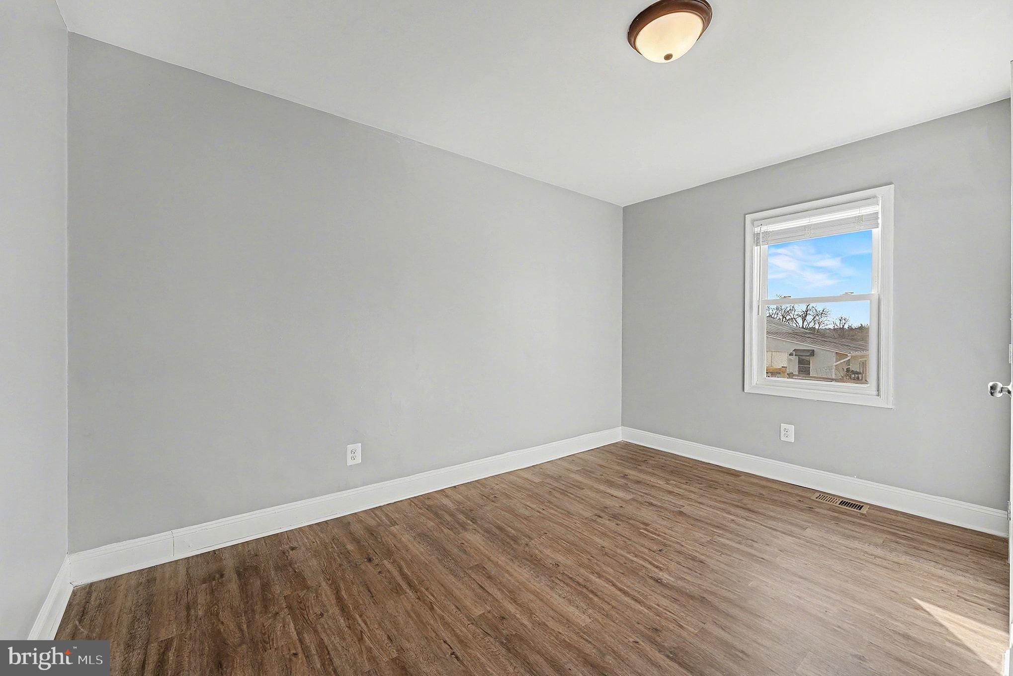 FAIRVIEW VILLAGE - Residential Lease