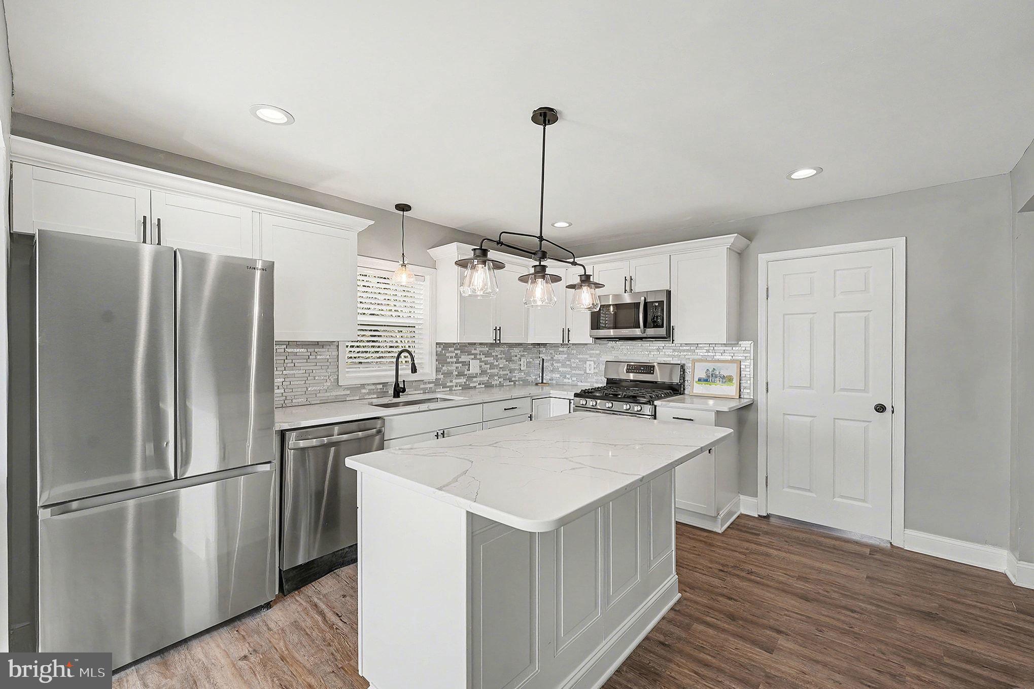 FAIRVIEW VILLAGE - Residential Lease