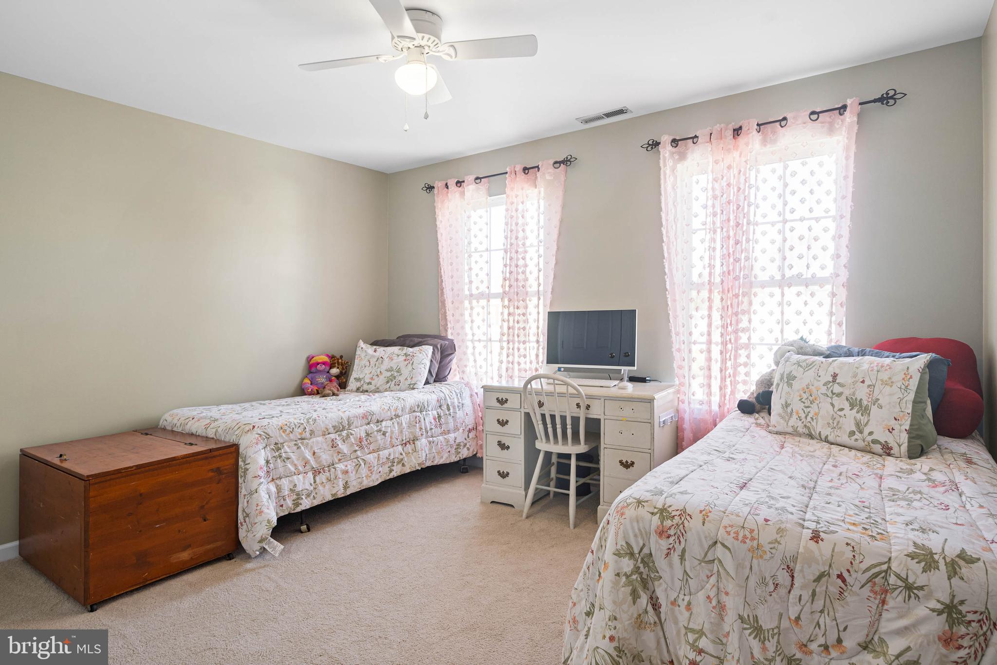 CHIMNEY HILL - Residential