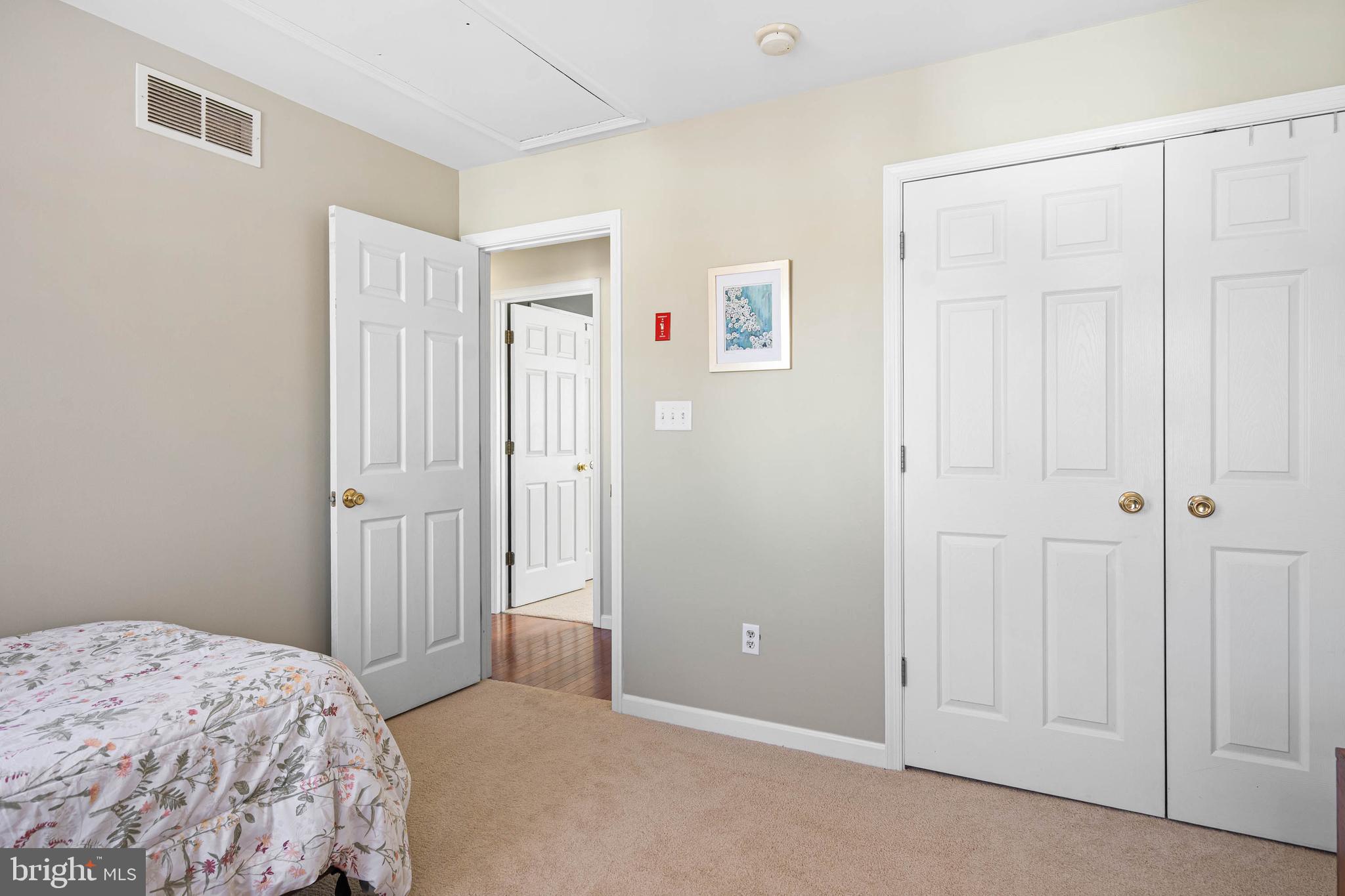 CHIMNEY HILL - Residential