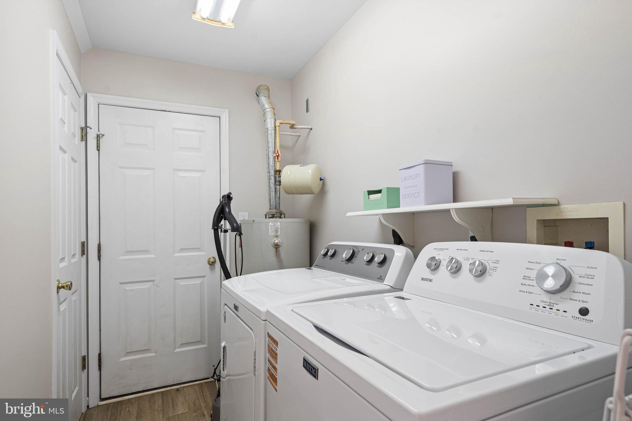 CHIMNEY HILL - Residential