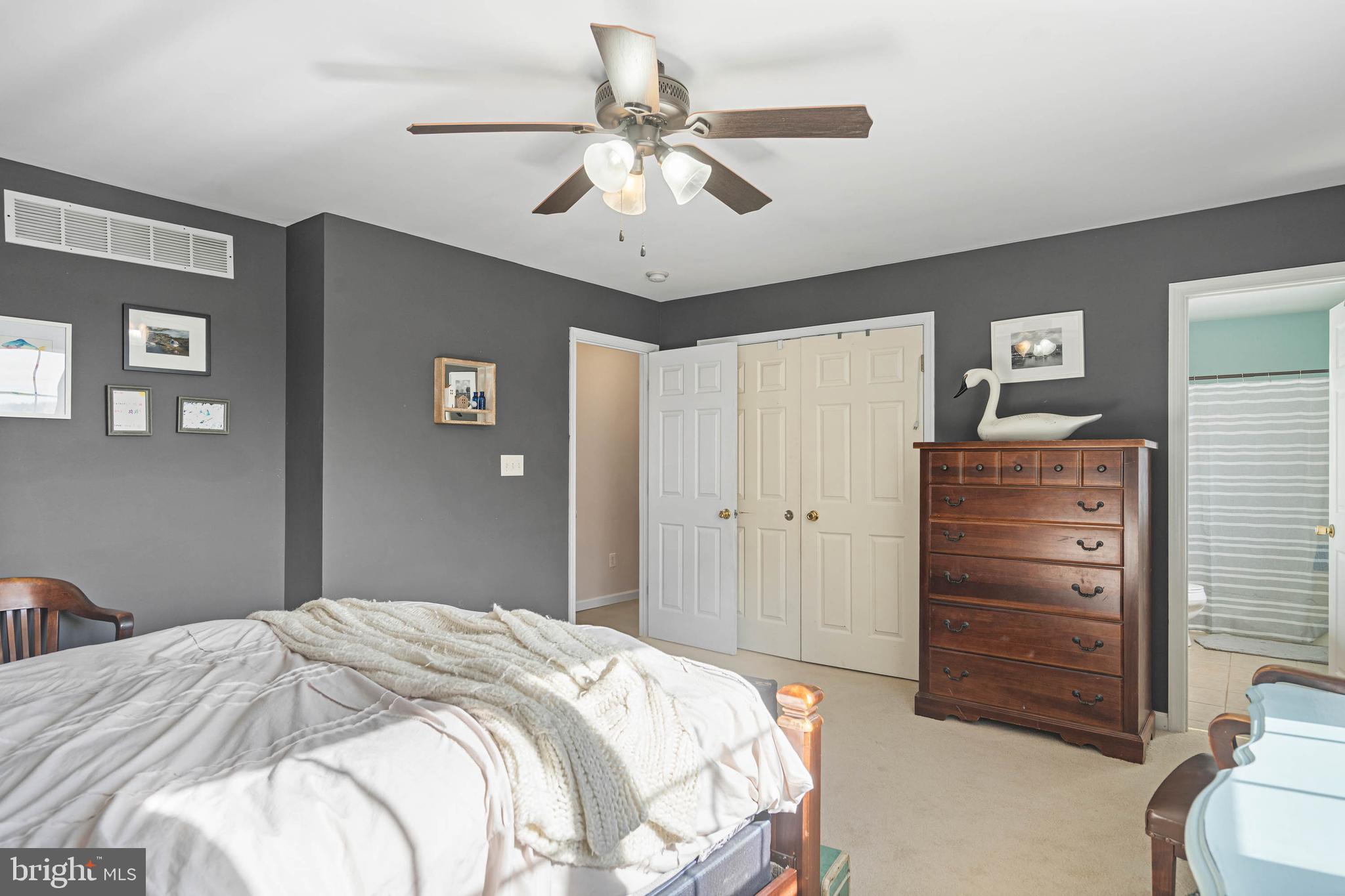 CHIMNEY HILL - Residential