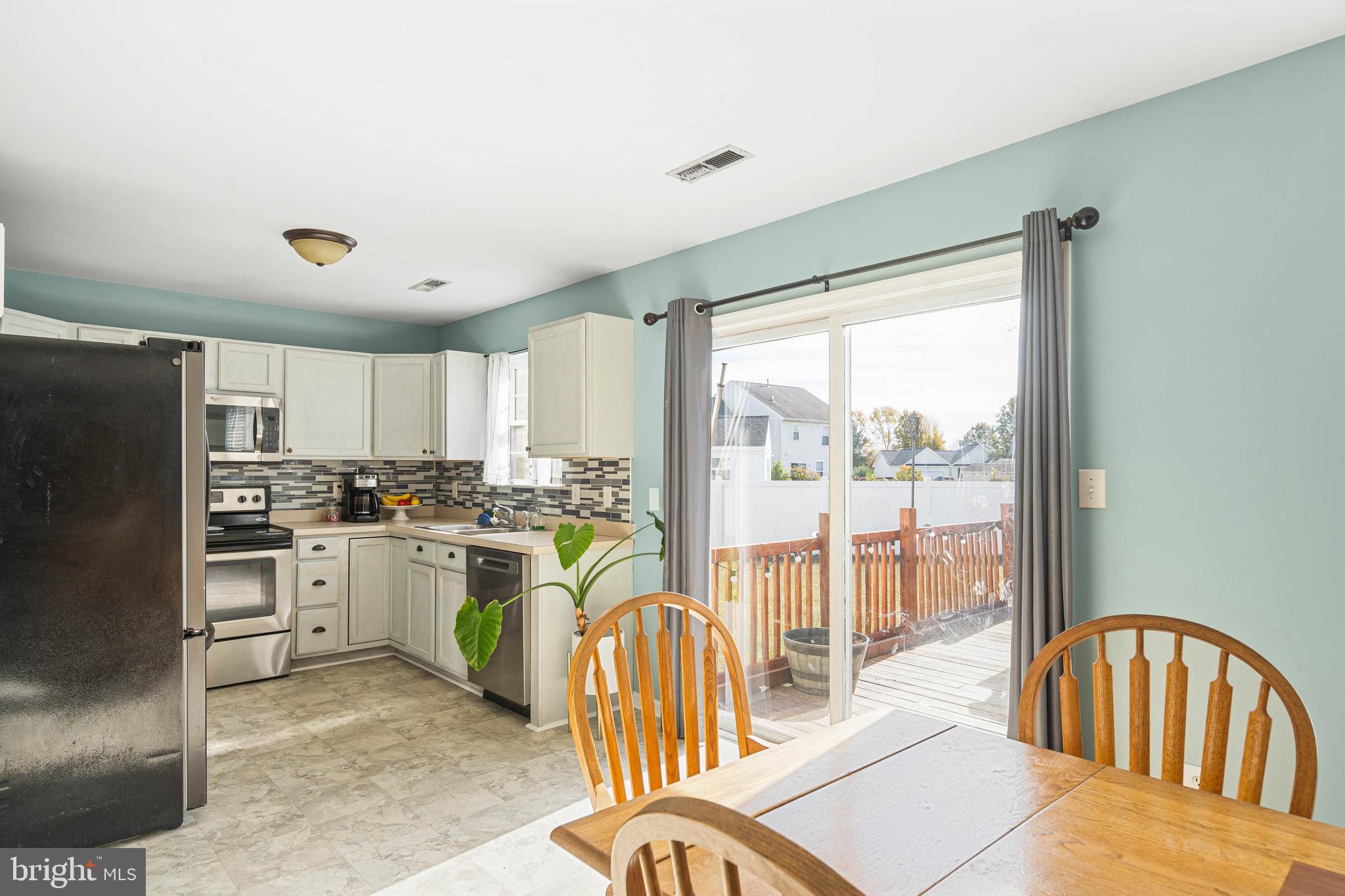 CHIMNEY HILL - Residential