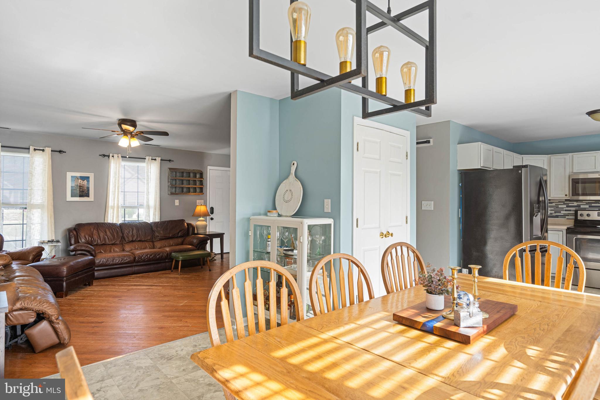 CHIMNEY HILL - Residential