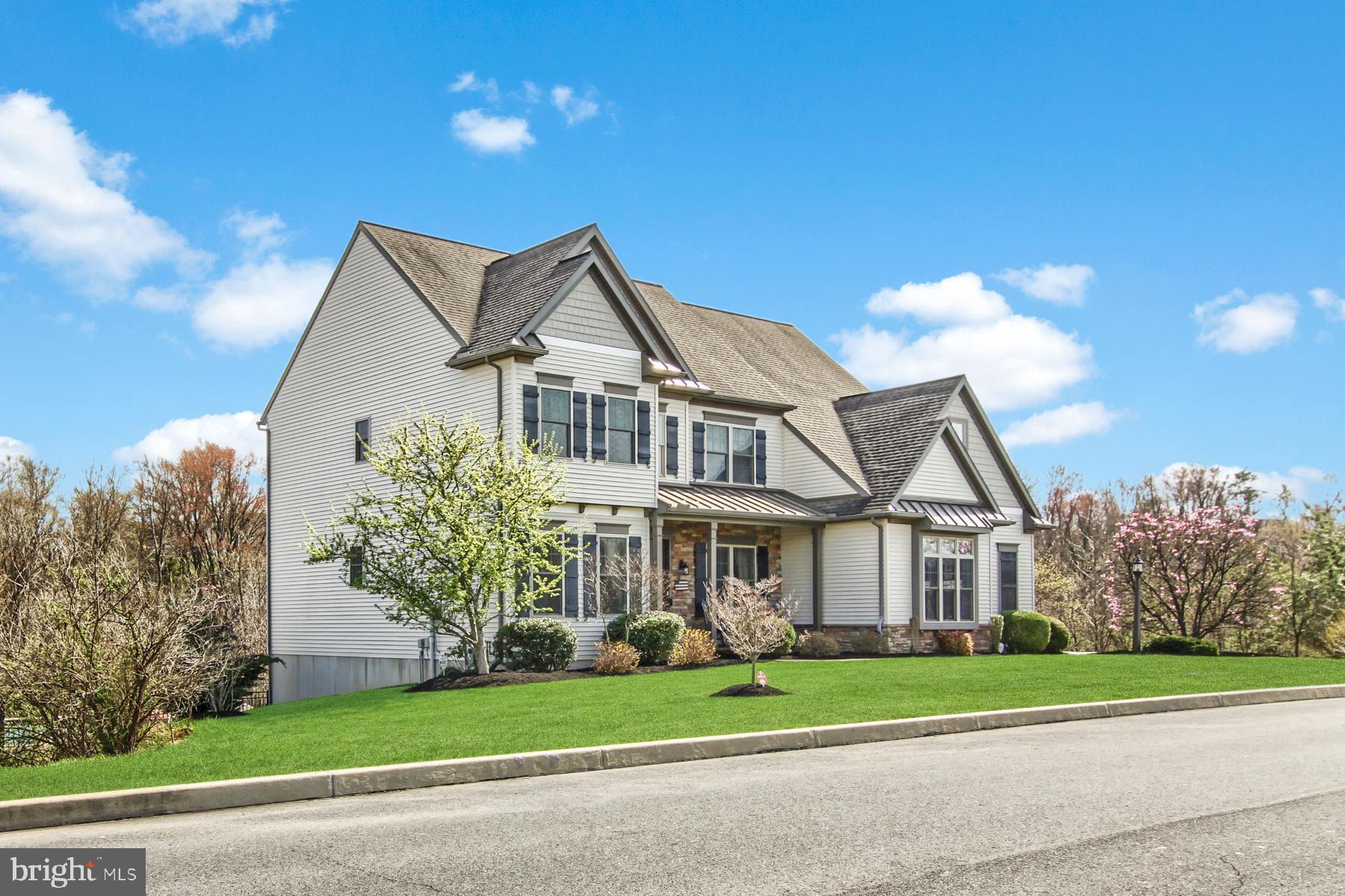 HAWKS LANDING - Residential