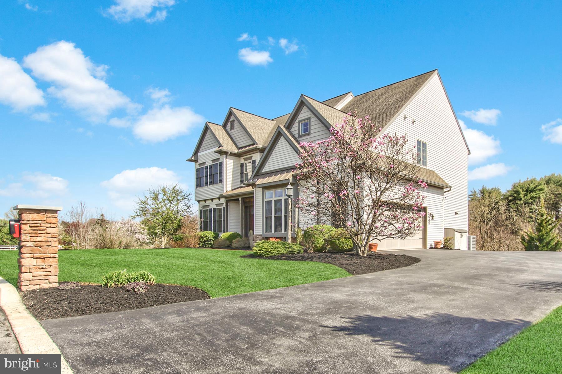 HAWKS LANDING - Residential