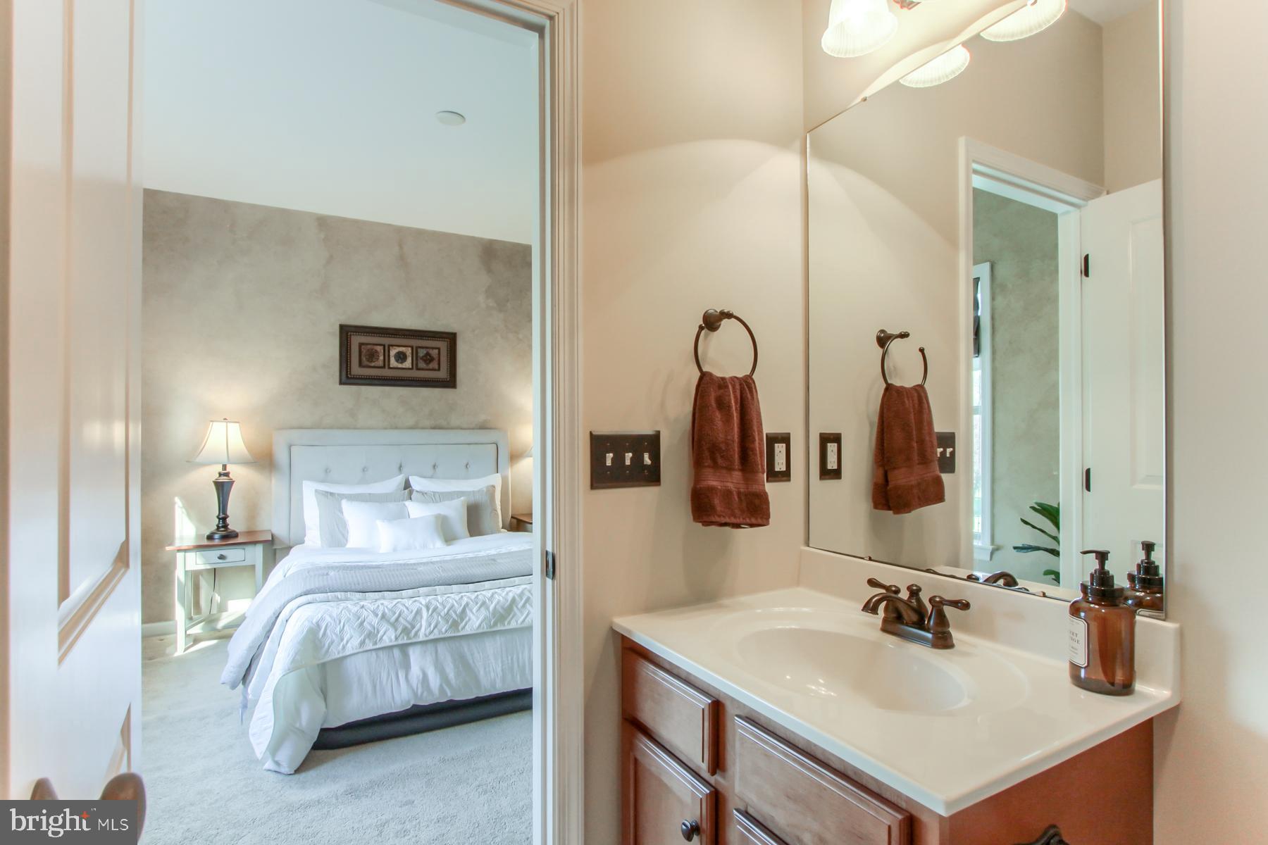 HAWKS LANDING - Residential