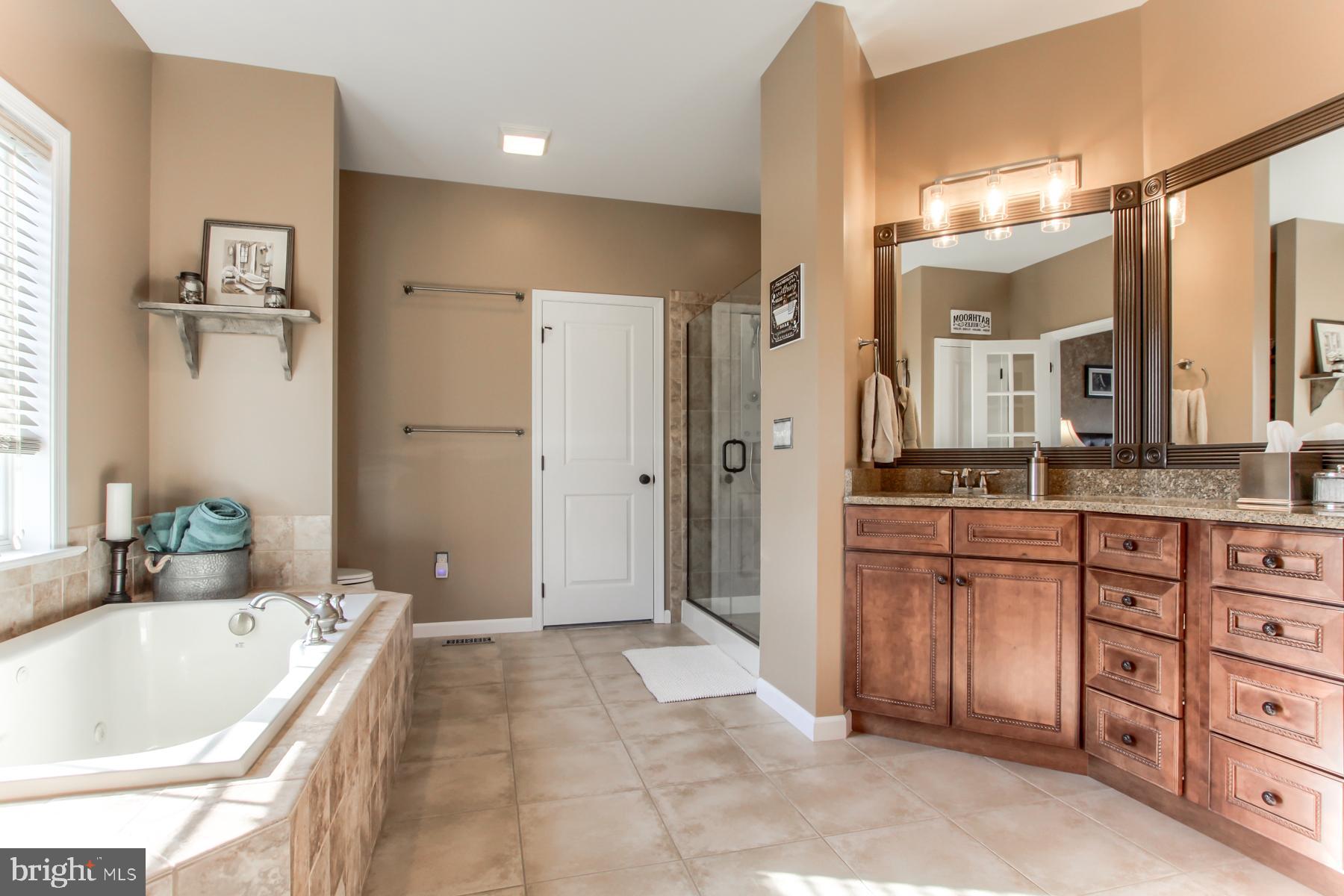 HAWKS LANDING - Residential