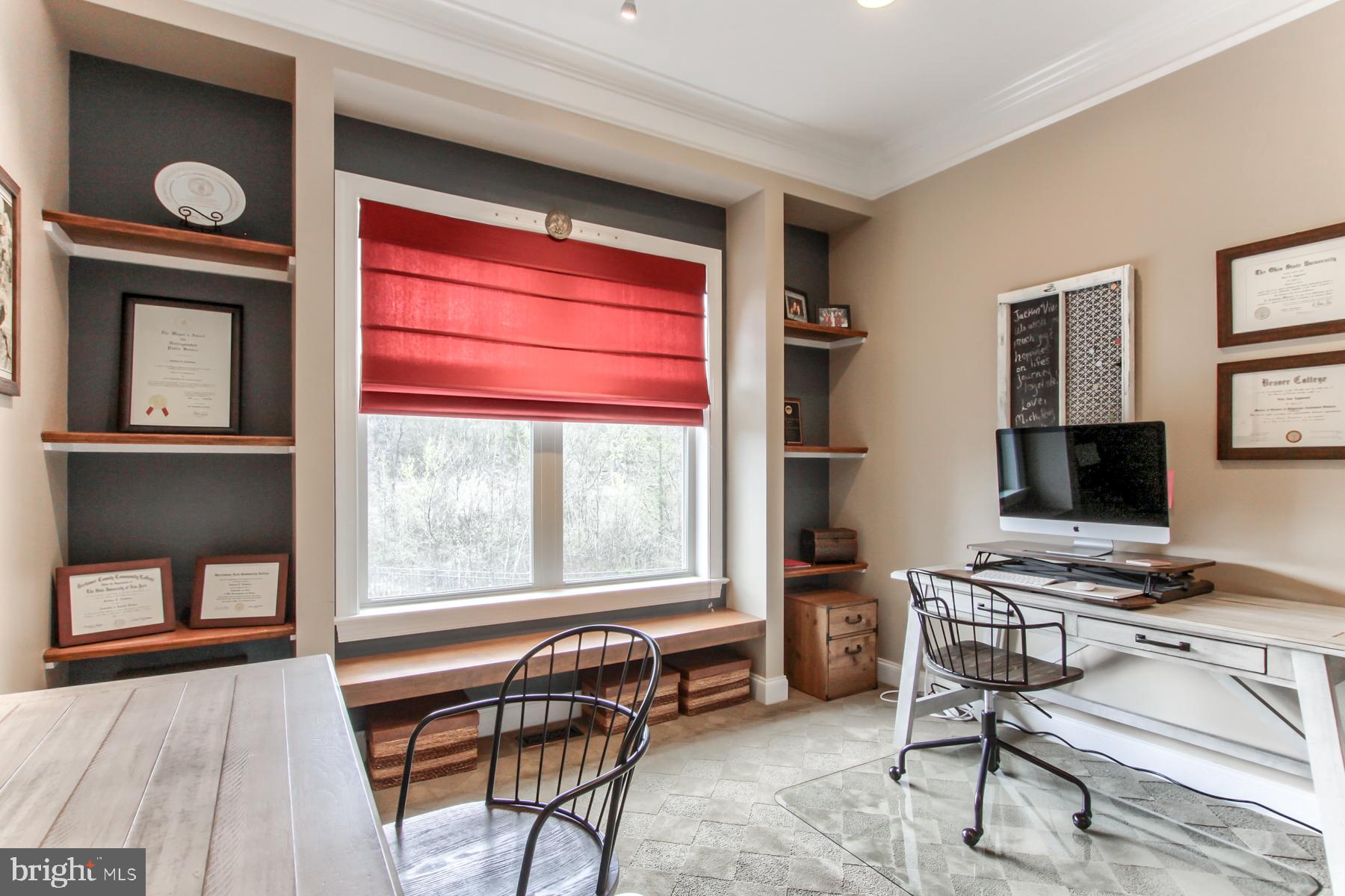 HAWKS LANDING - Residential