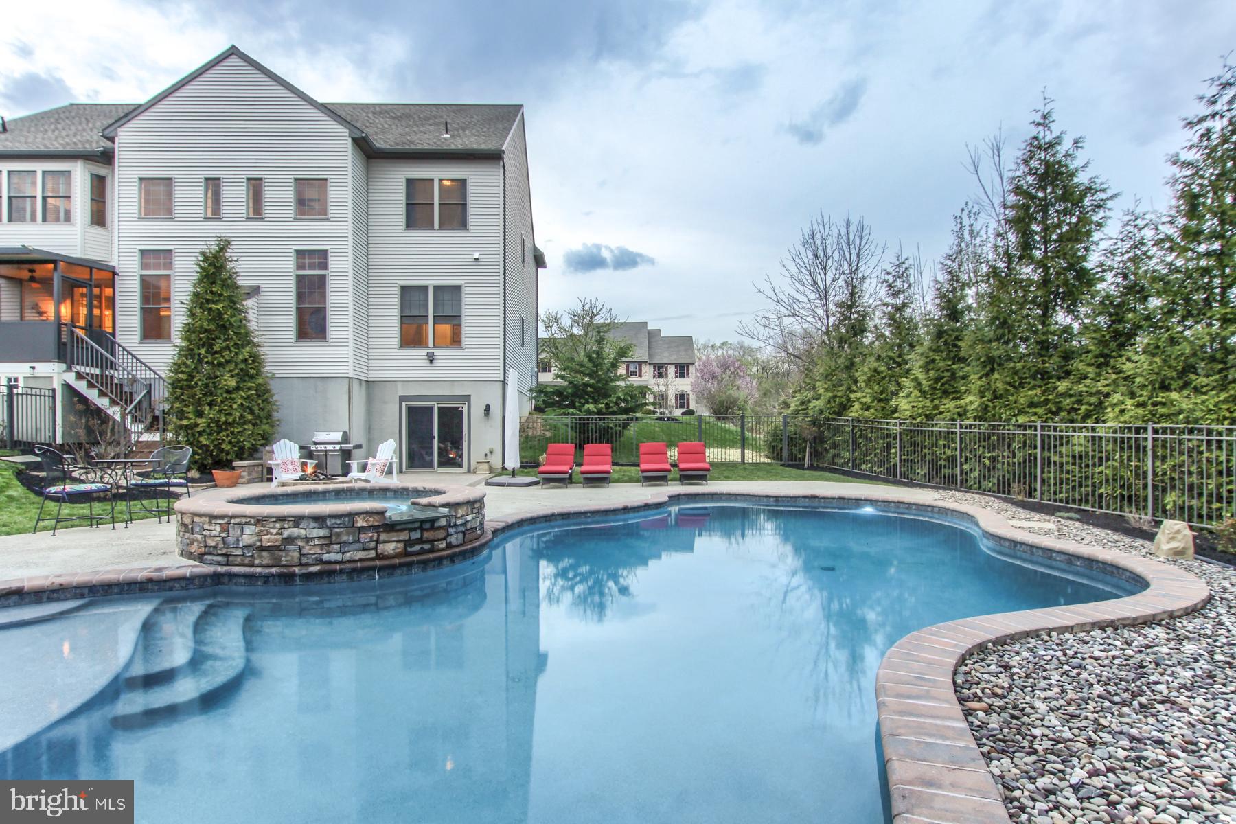 HAWKS LANDING - Residential