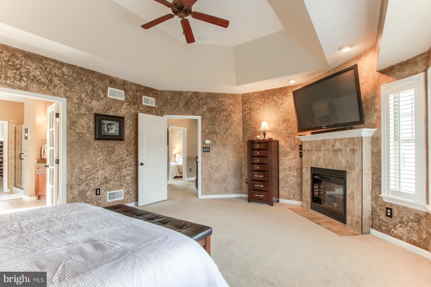 HAWKS LANDING - Residential