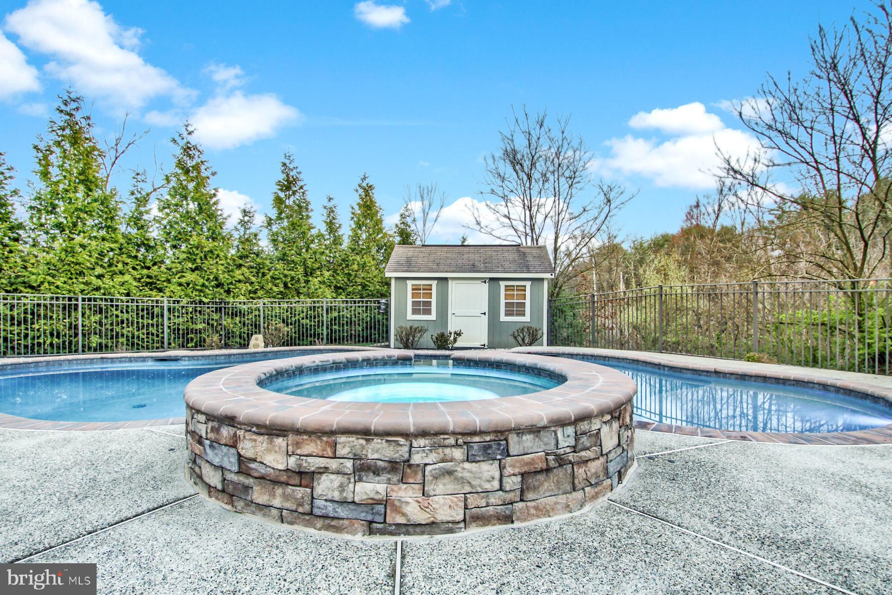 HAWKS LANDING - Residential