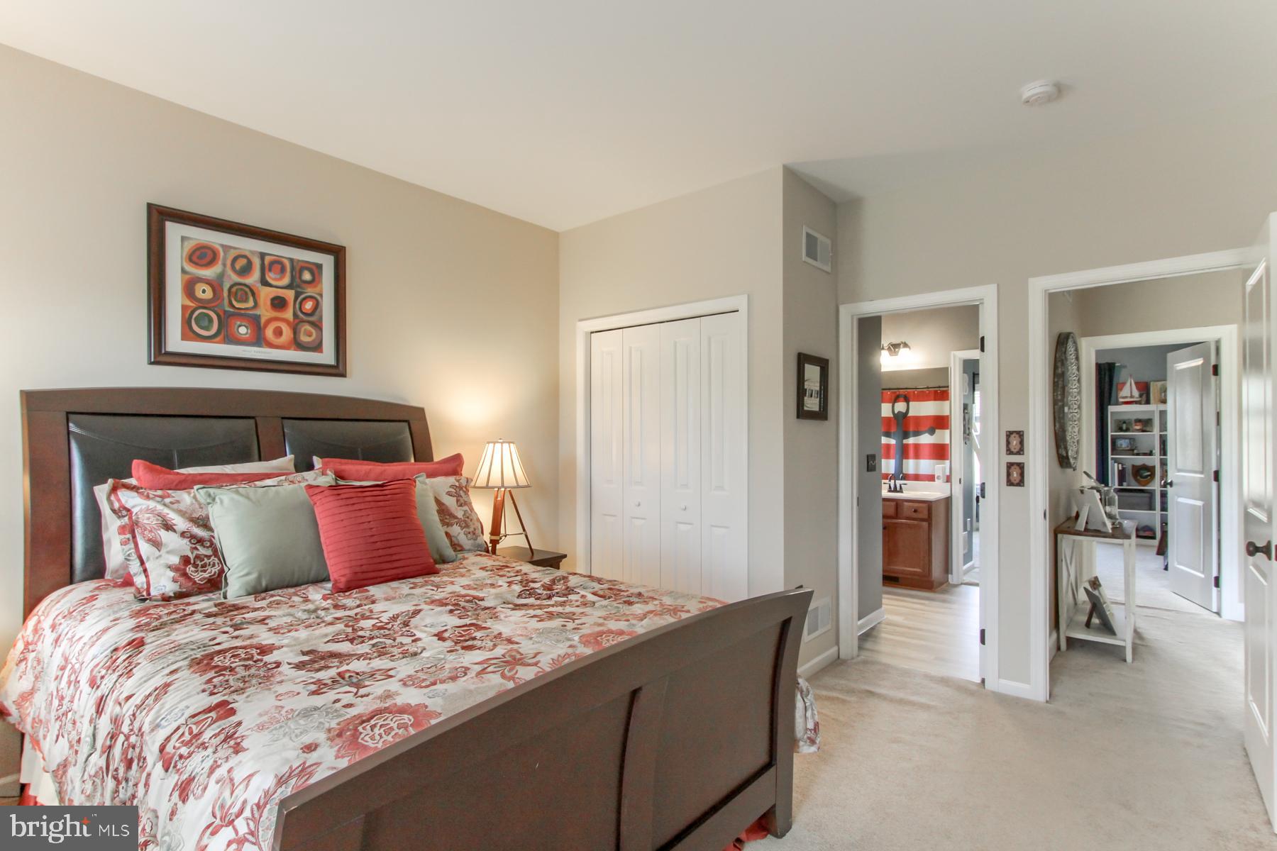 HAWKS LANDING - Residential