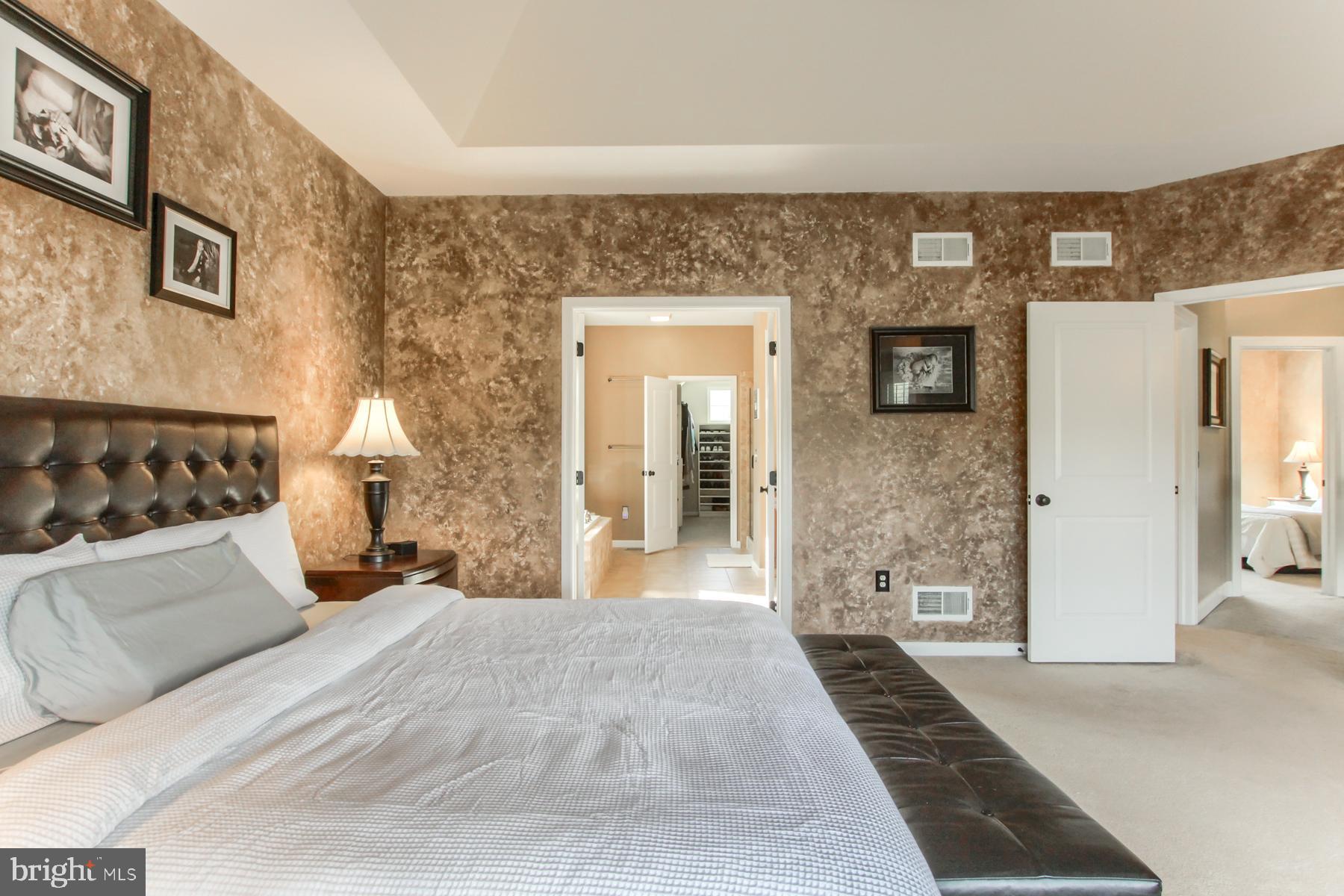 HAWKS LANDING - Residential