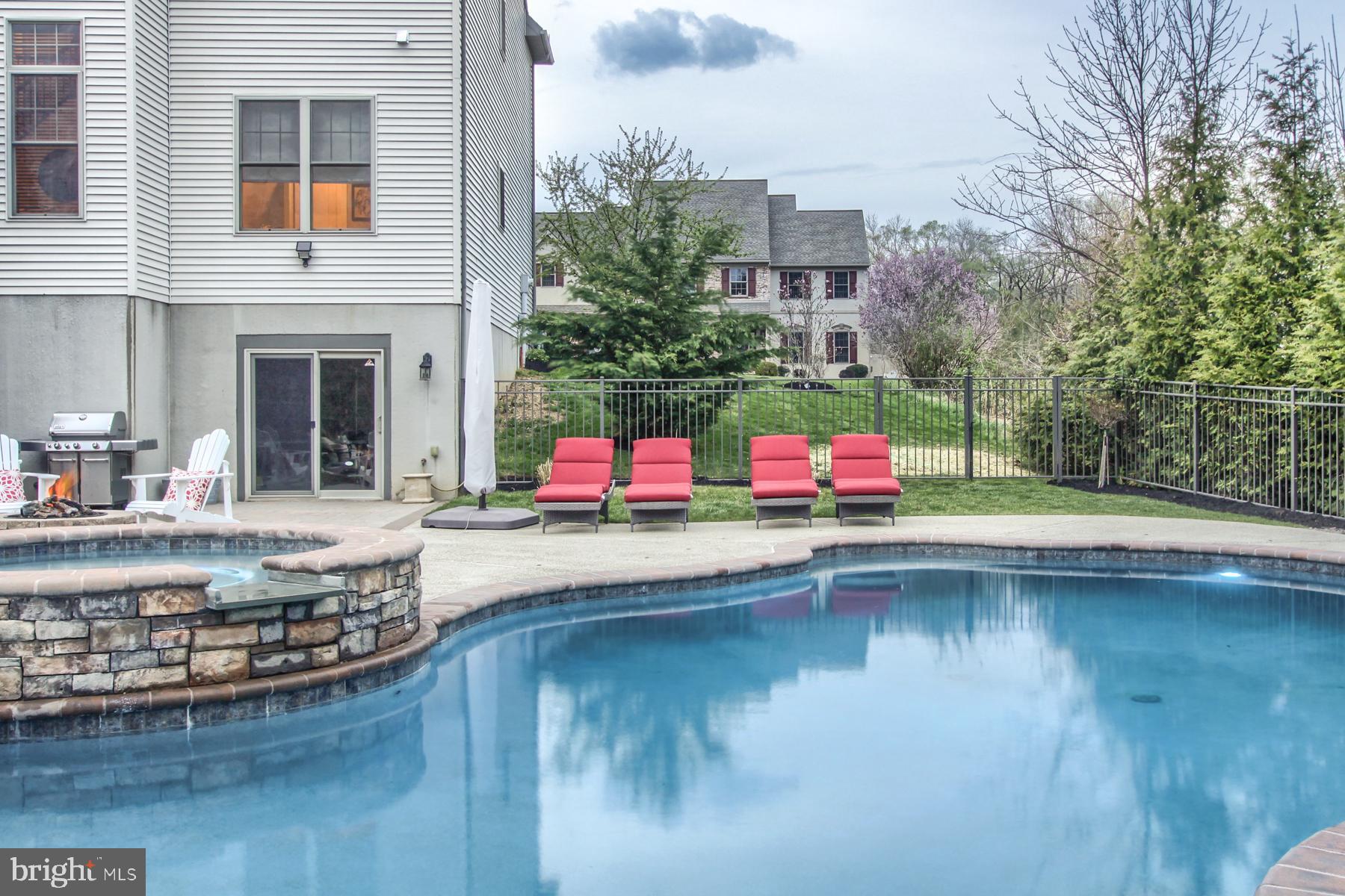 HAWKS LANDING - Residential