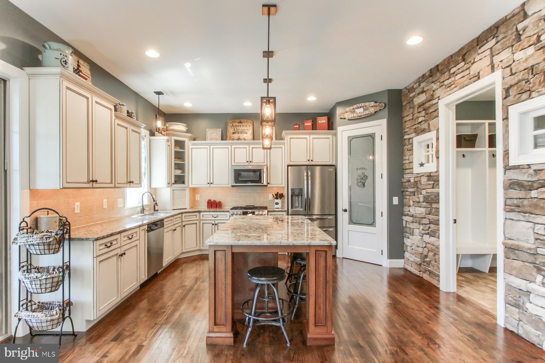 HAWKS LANDING - Residential