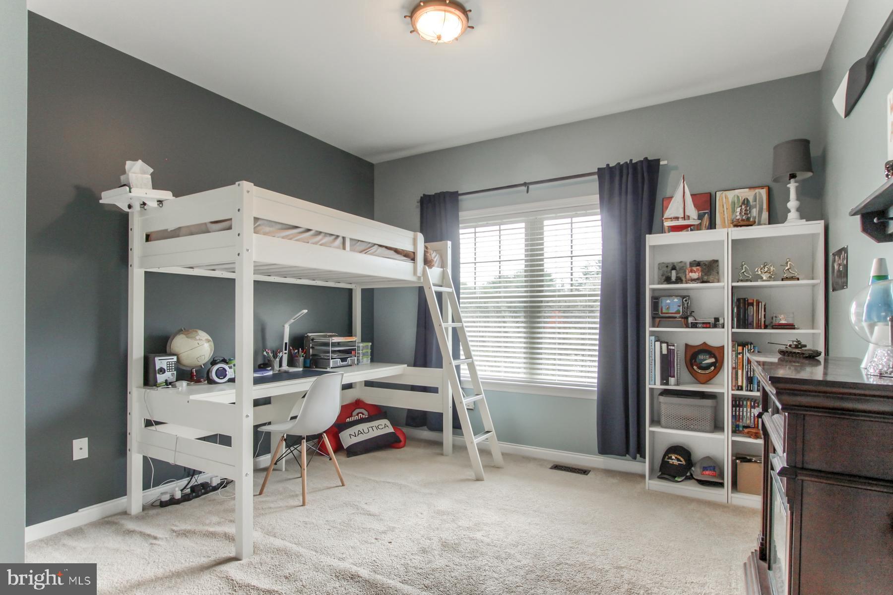 HAWKS LANDING - Residential