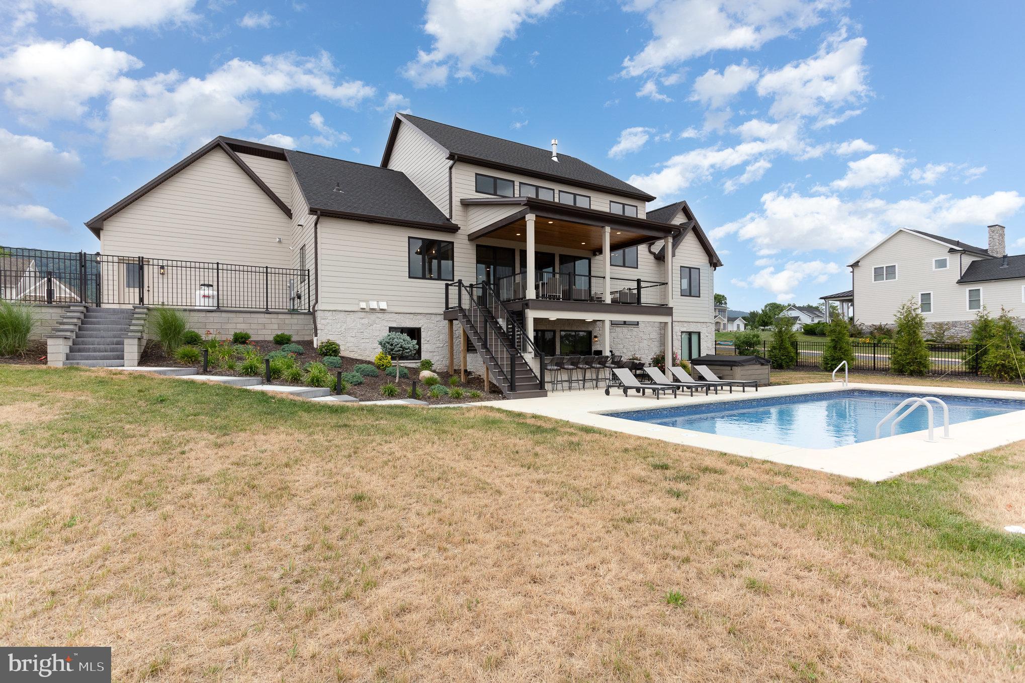 GLENDALE ESTATES - Residential