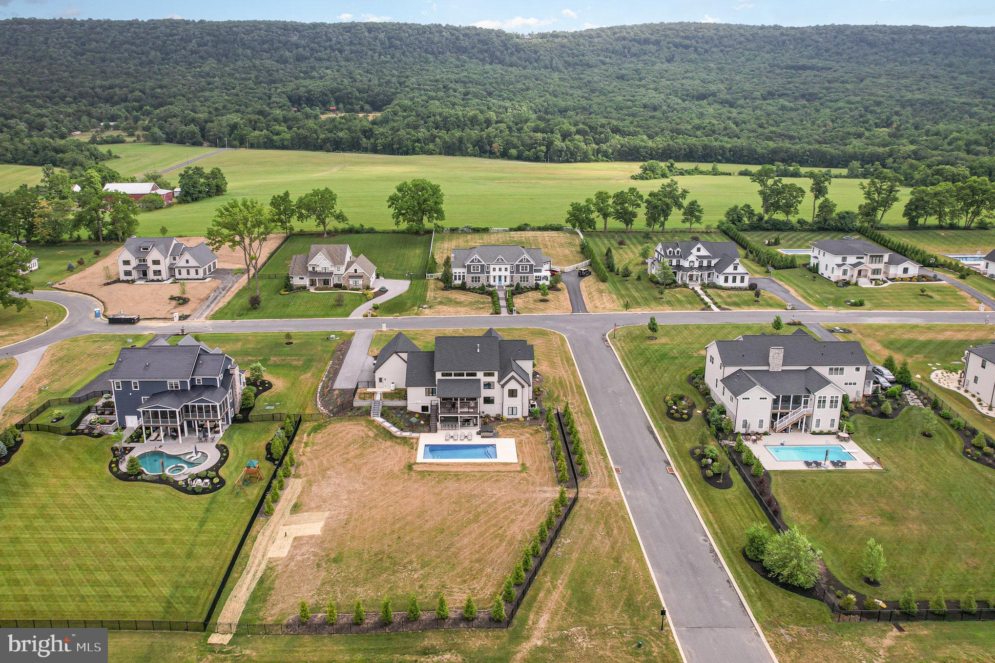 GLENDALE ESTATES - Residential