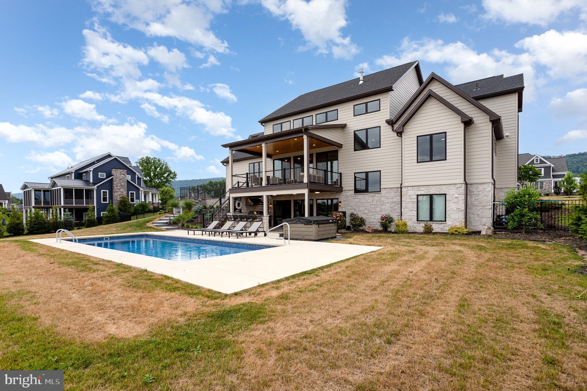 GLENDALE ESTATES - Residential