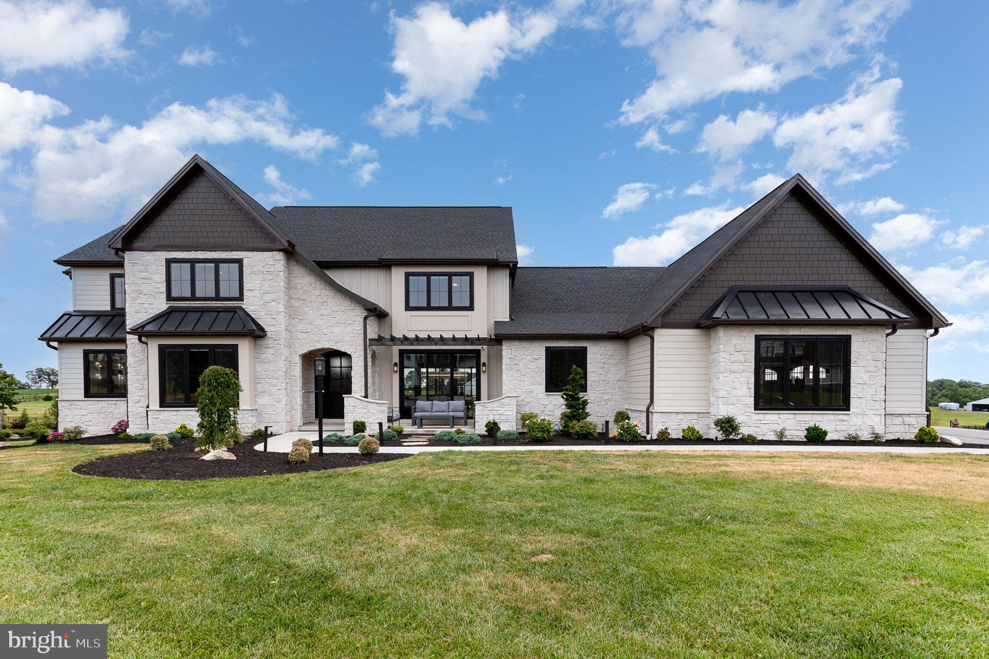 GLENDALE ESTATES - Residential