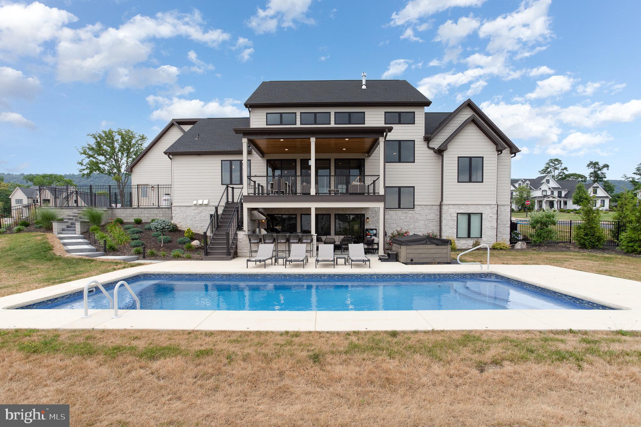 GLENDALE ESTATES - Residential